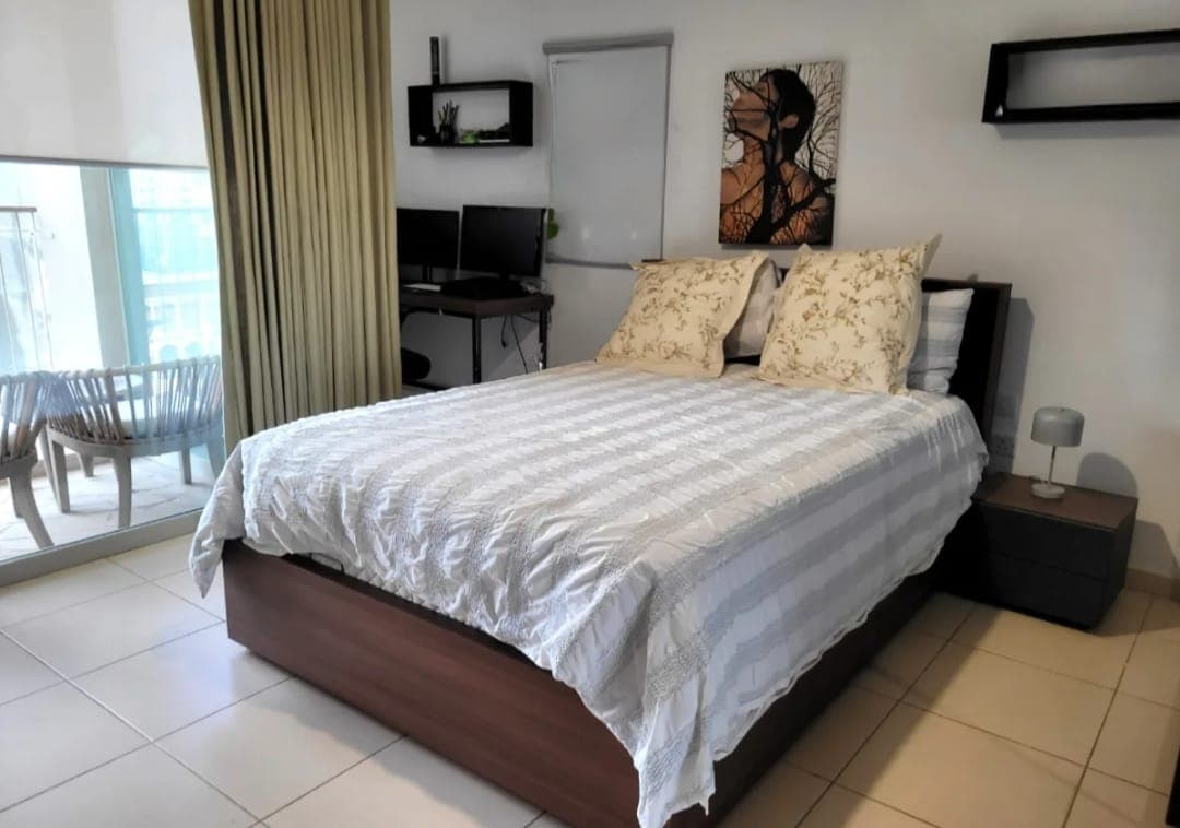 Apartment in Tigne Point Complex Sliema - thumbnail 9