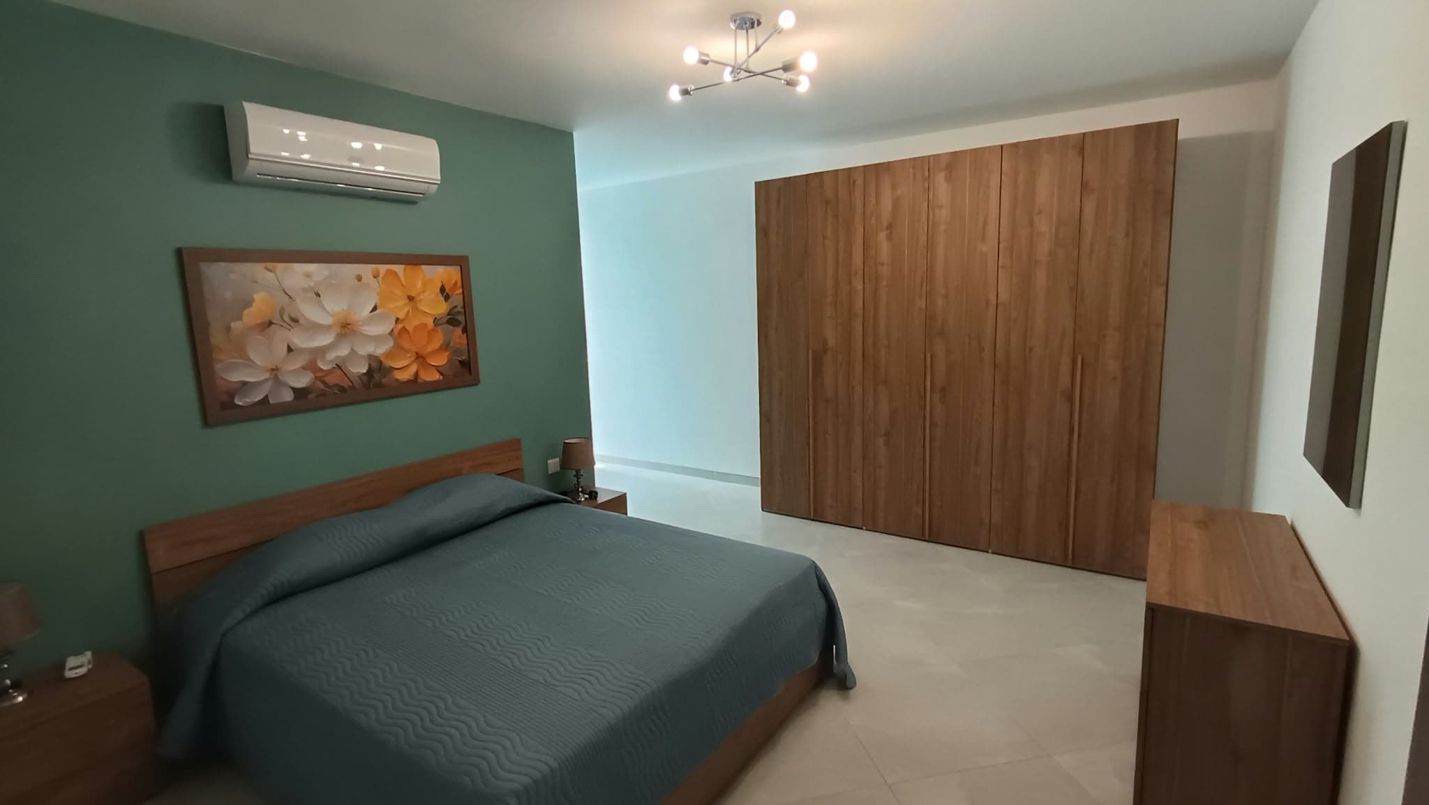 Three Bedroom Apartment with a Large Terrace and Valley Views in Mosta - thumbnail 12