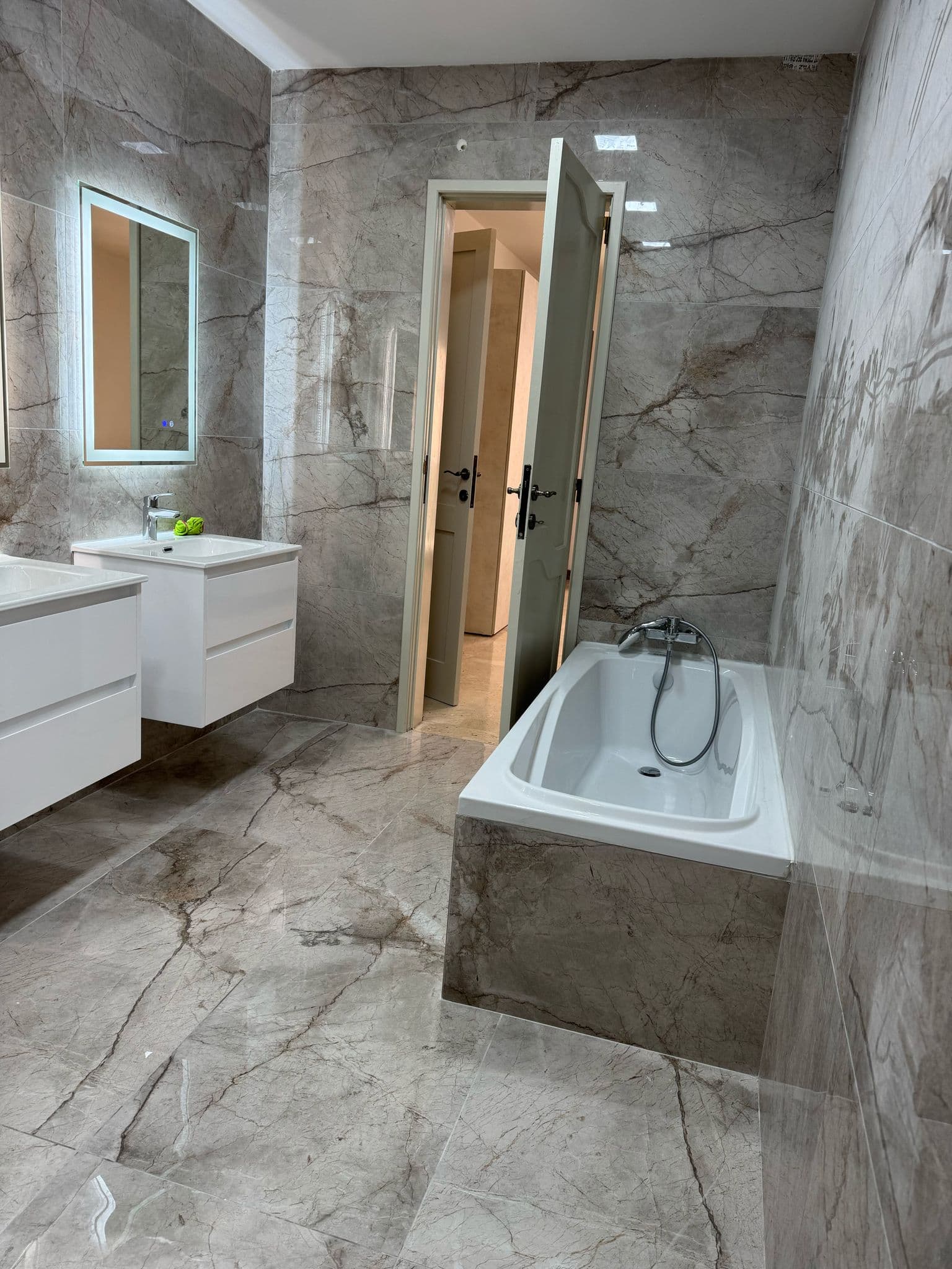 Apartment in Sliema - thumbnail 16