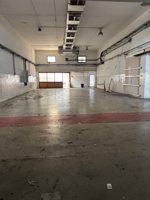 950 sqm Large Warehouse in Zejtun - thumbnail 2