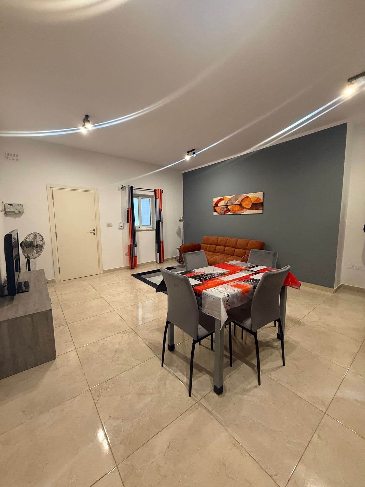 Apartment in Santa Venera - thumbnail 2