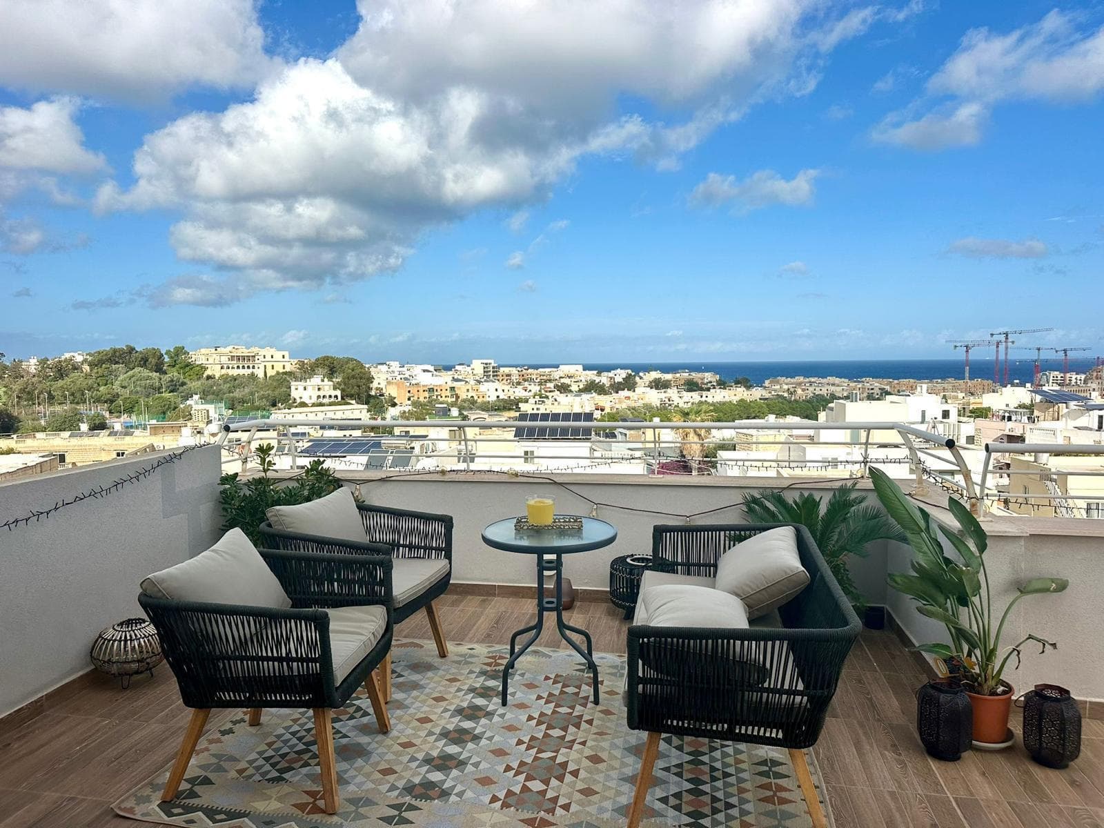 Penthouse in Swieqi - Photo 1 of 19