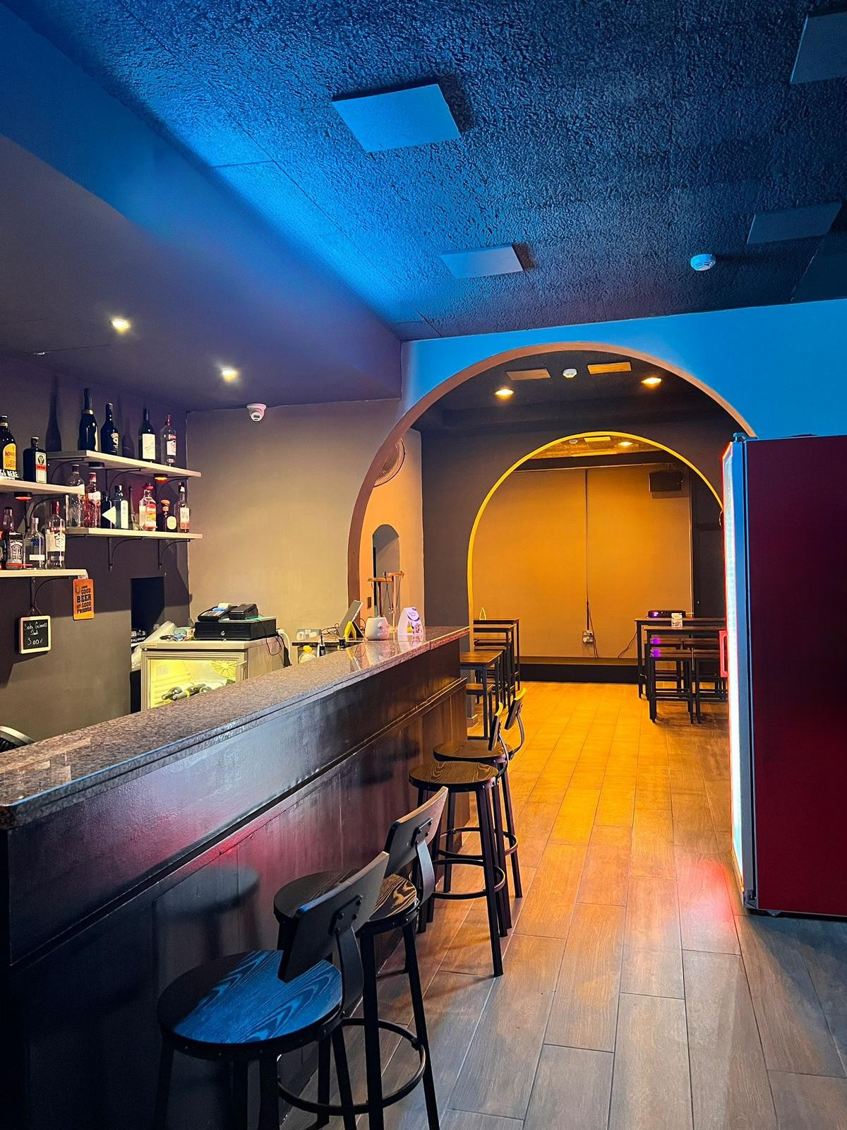 Bar in Sliema - thumbnail 2