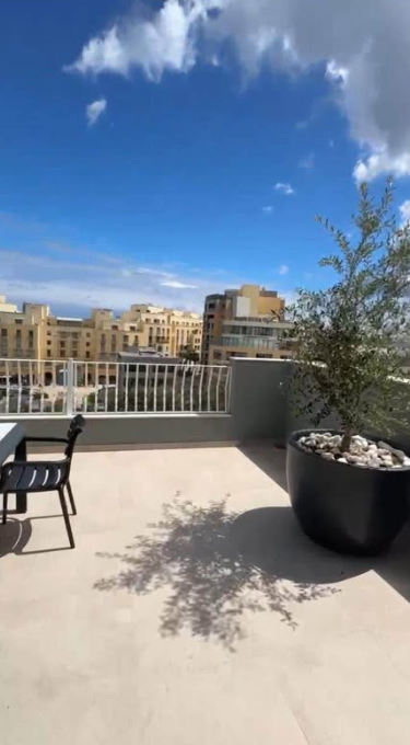 Penthouse in St. Julians - thumbnail 4