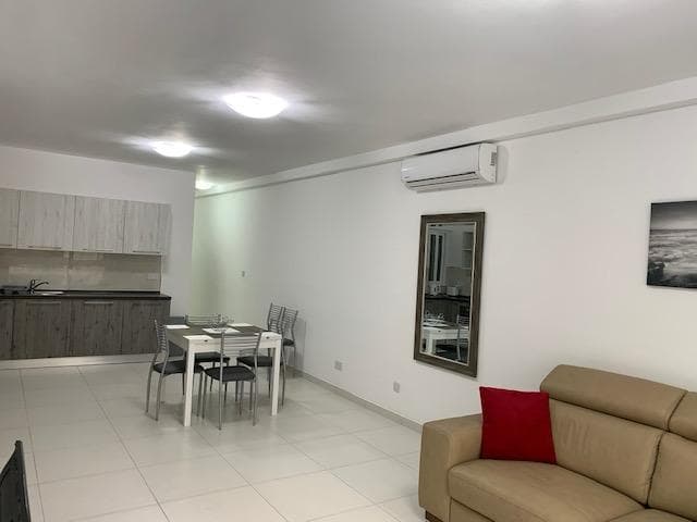 Apartment in St Julians - Photo 1 of 6
