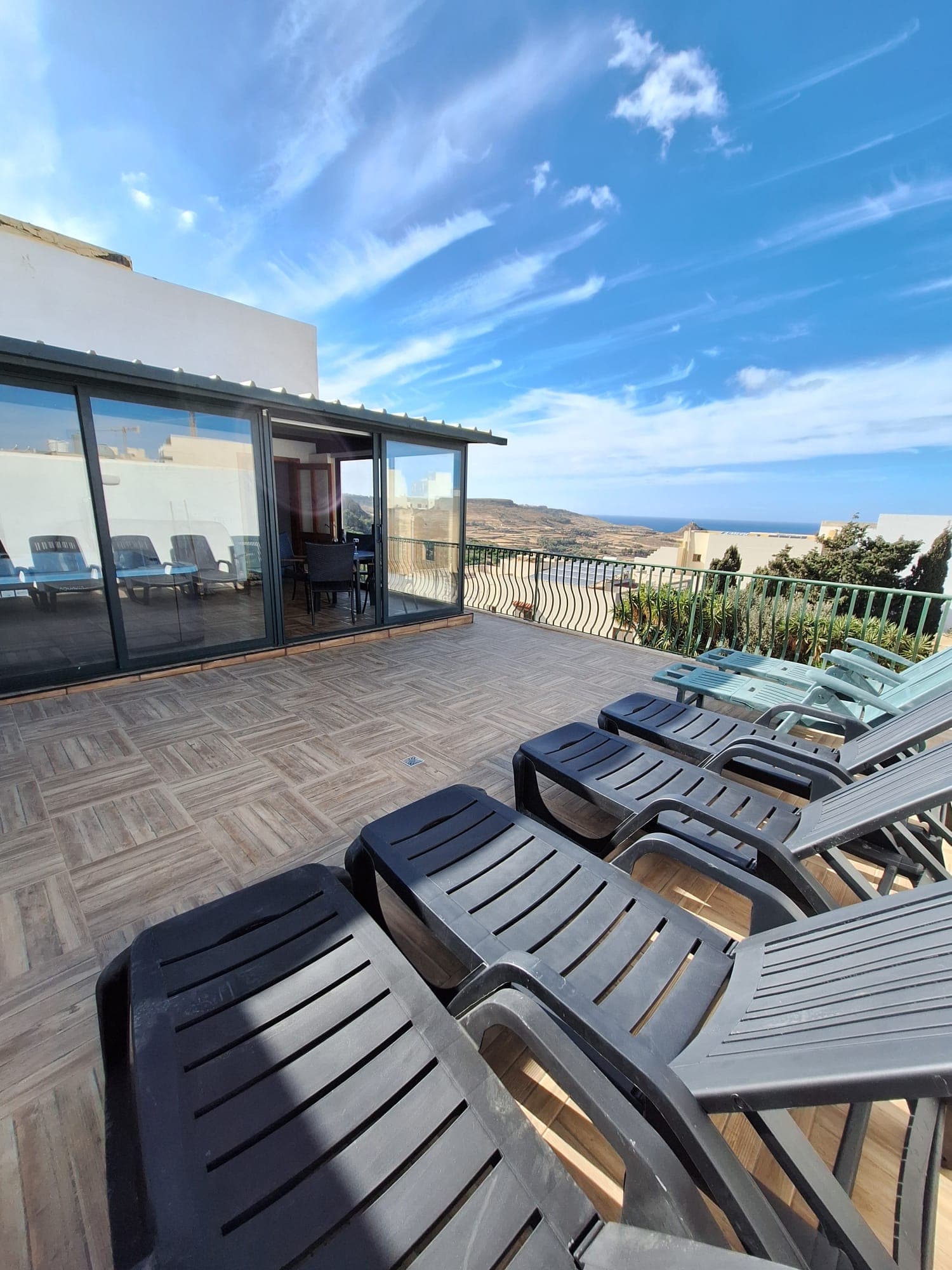 Penthouse with Jacuzzi in Xaghra - thumbnail 3