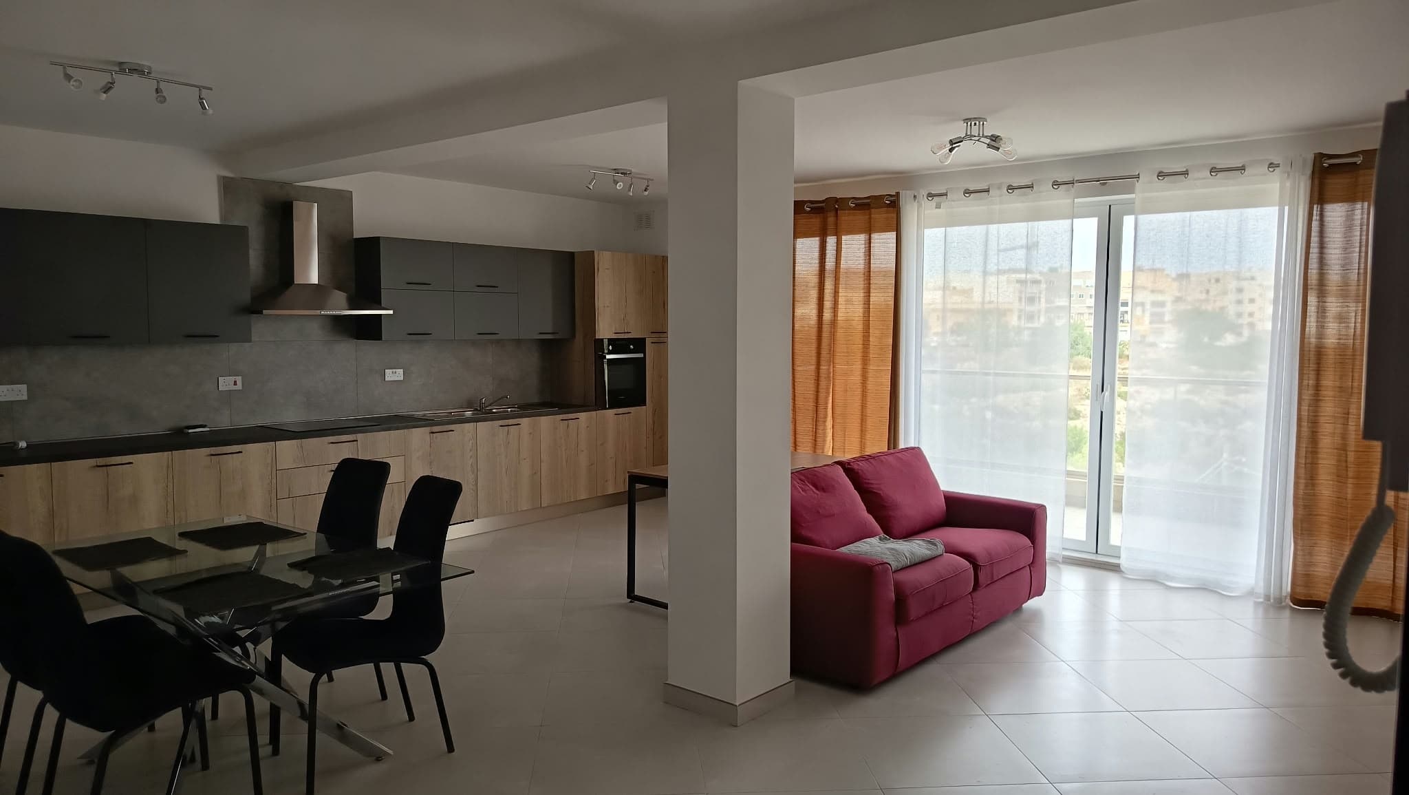 Three Bedroom Apartment with a Large Terrace and Valley Views in Mosta - thumbnail 4