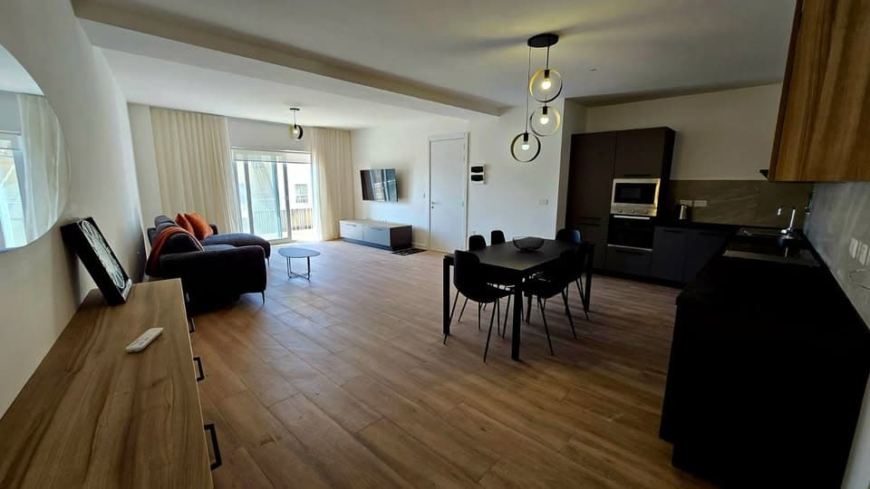 Apartment in Victoria - thumbnail 2
