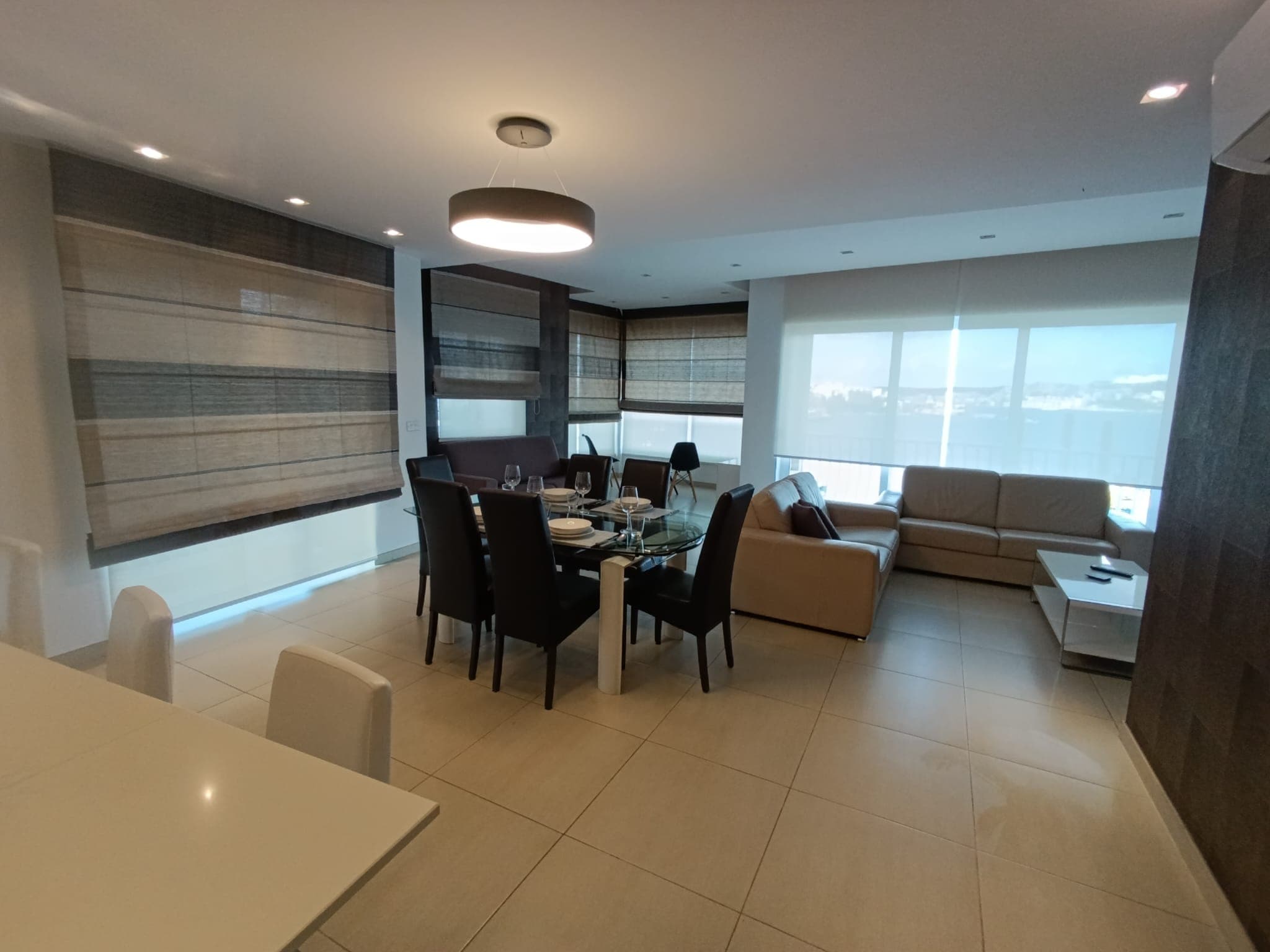 Three Bedroom Seafront Apartment with Private Balconies in St. Paul's Bay - thumbnail 3