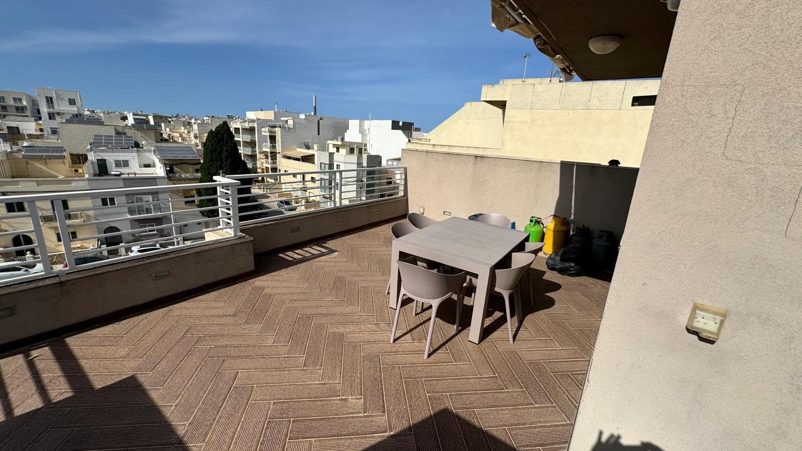 Penthouse in Attard - thumbnail 10