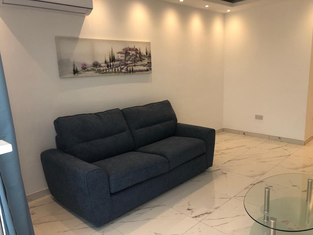 Penthouse in Mosta - Photo 1 of 11