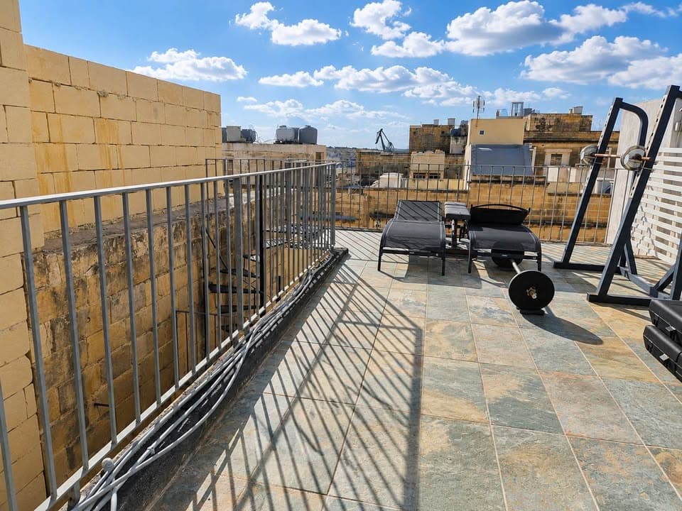 Penthouse in Floriana - Photo 1 of 10