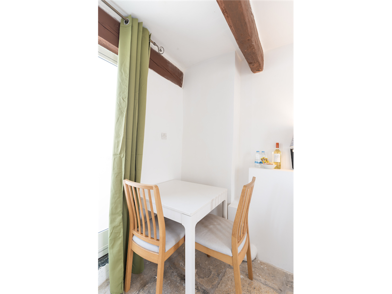 One Bedroom Apartment with Roof Terrace in Valletta  - thumbnail 6