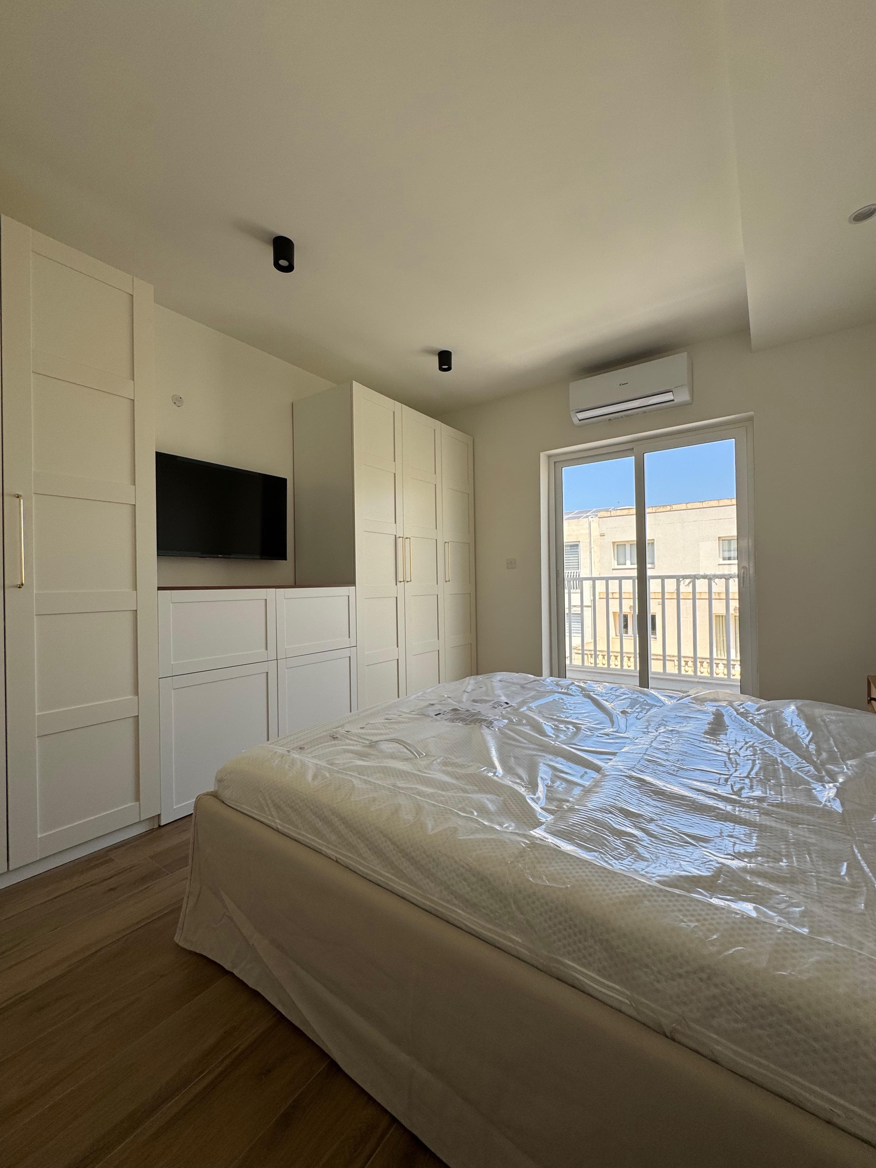 Three Bedroom Luxury Apartment with Terrace in Swieqi - thumbnail 12