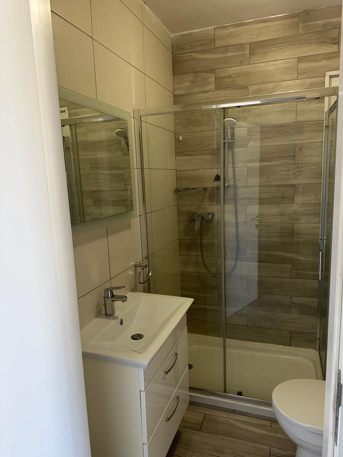 Two Bedroom Apartment with a Balcony in Swieqi - thumbnail 9