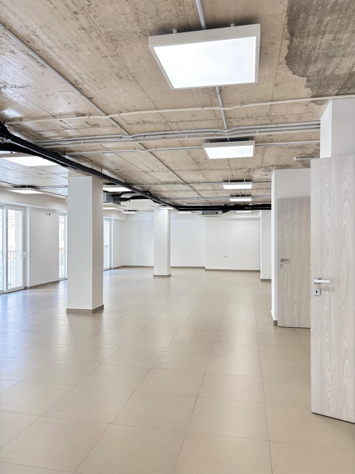 Office in Gzira - Photo 1 of 10