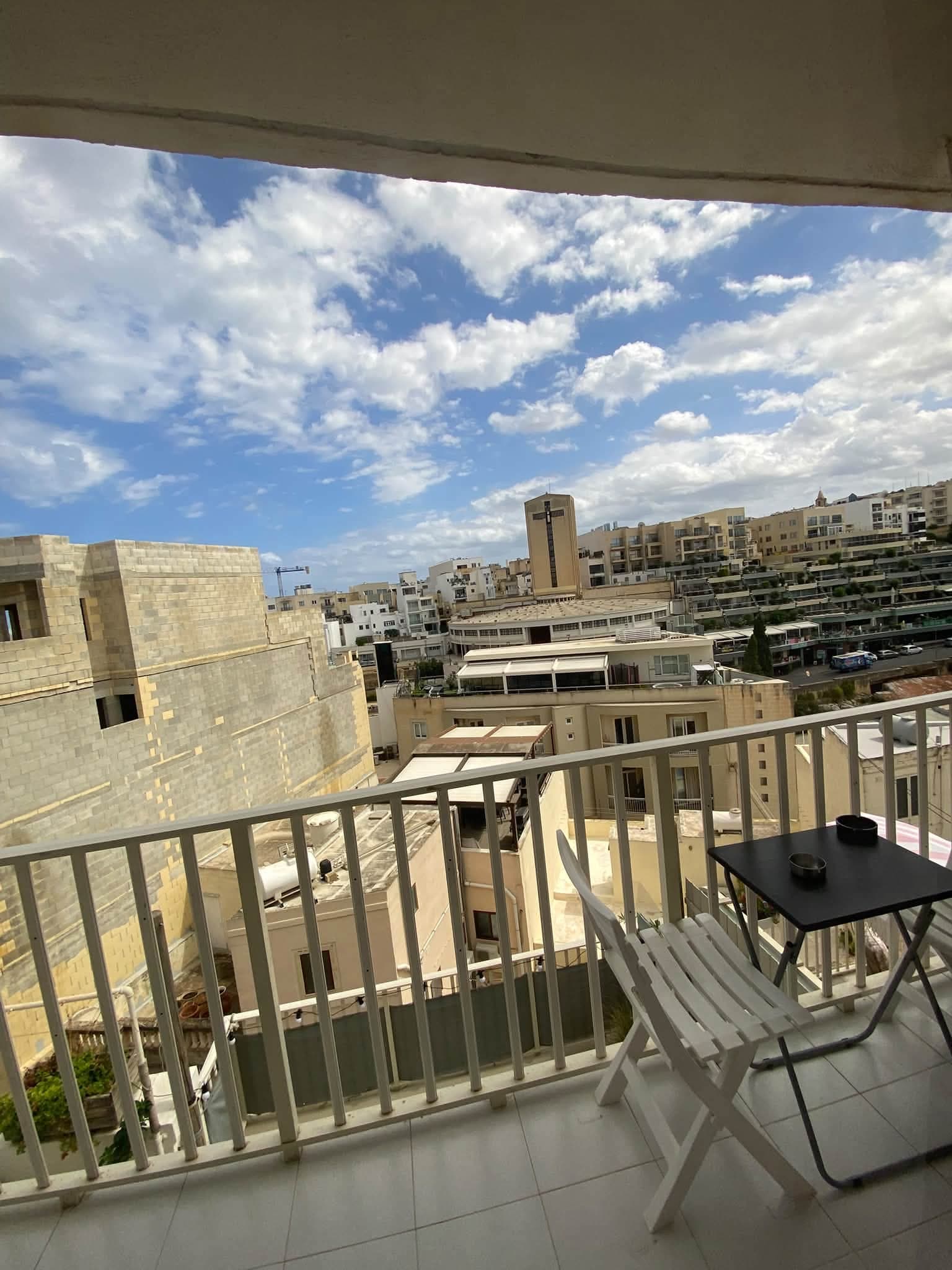 Three Bedroom Apartment with Balcony in St Julians - thumbnail 3