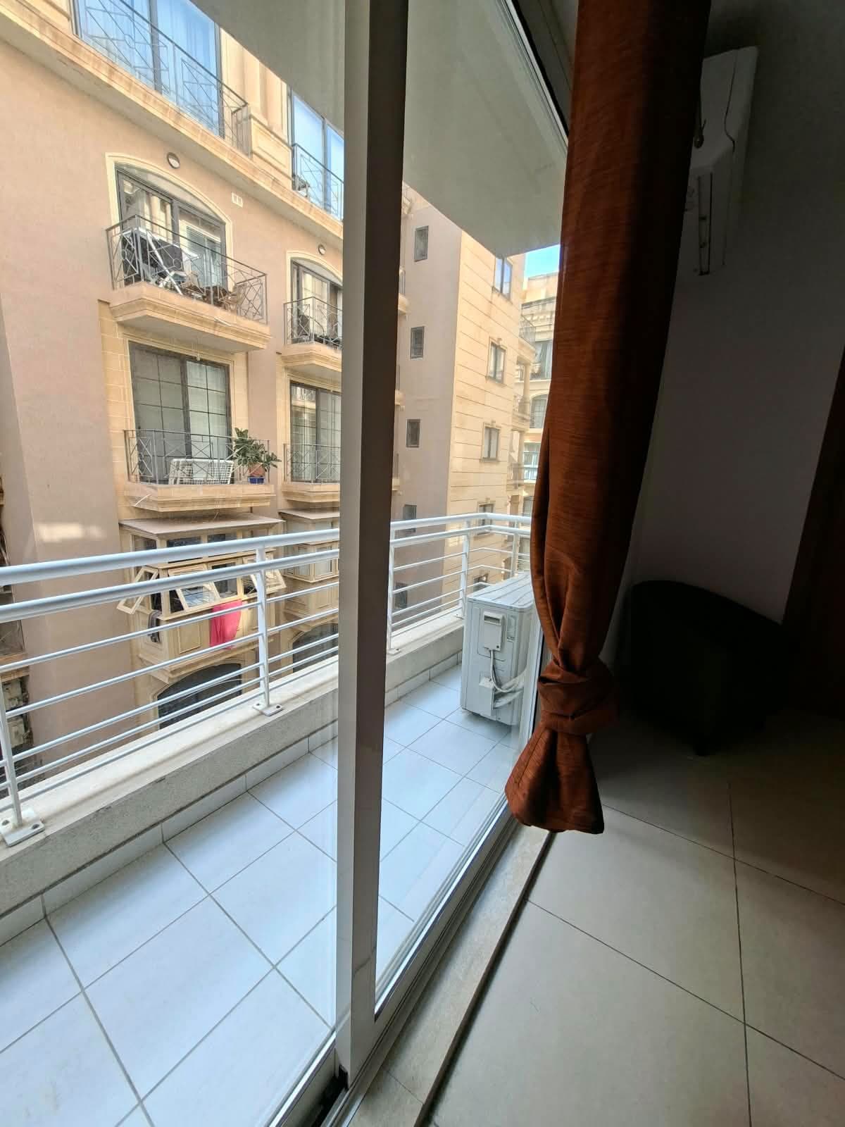 Two Bedroom Apartment in Sliema - thumbnail 5