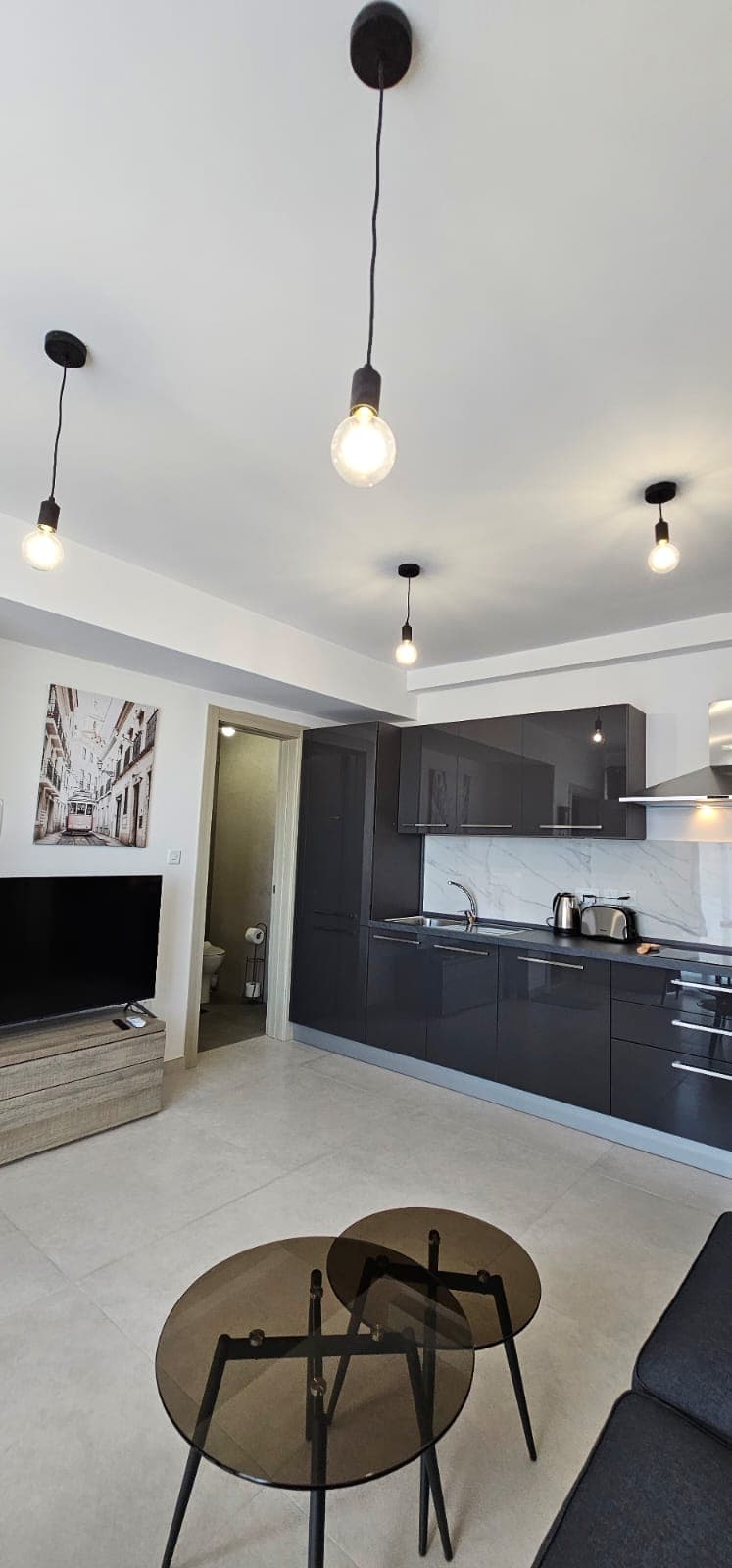 One Bedroom Apartment with a Private Balcony in Gzira - thumbnail 4