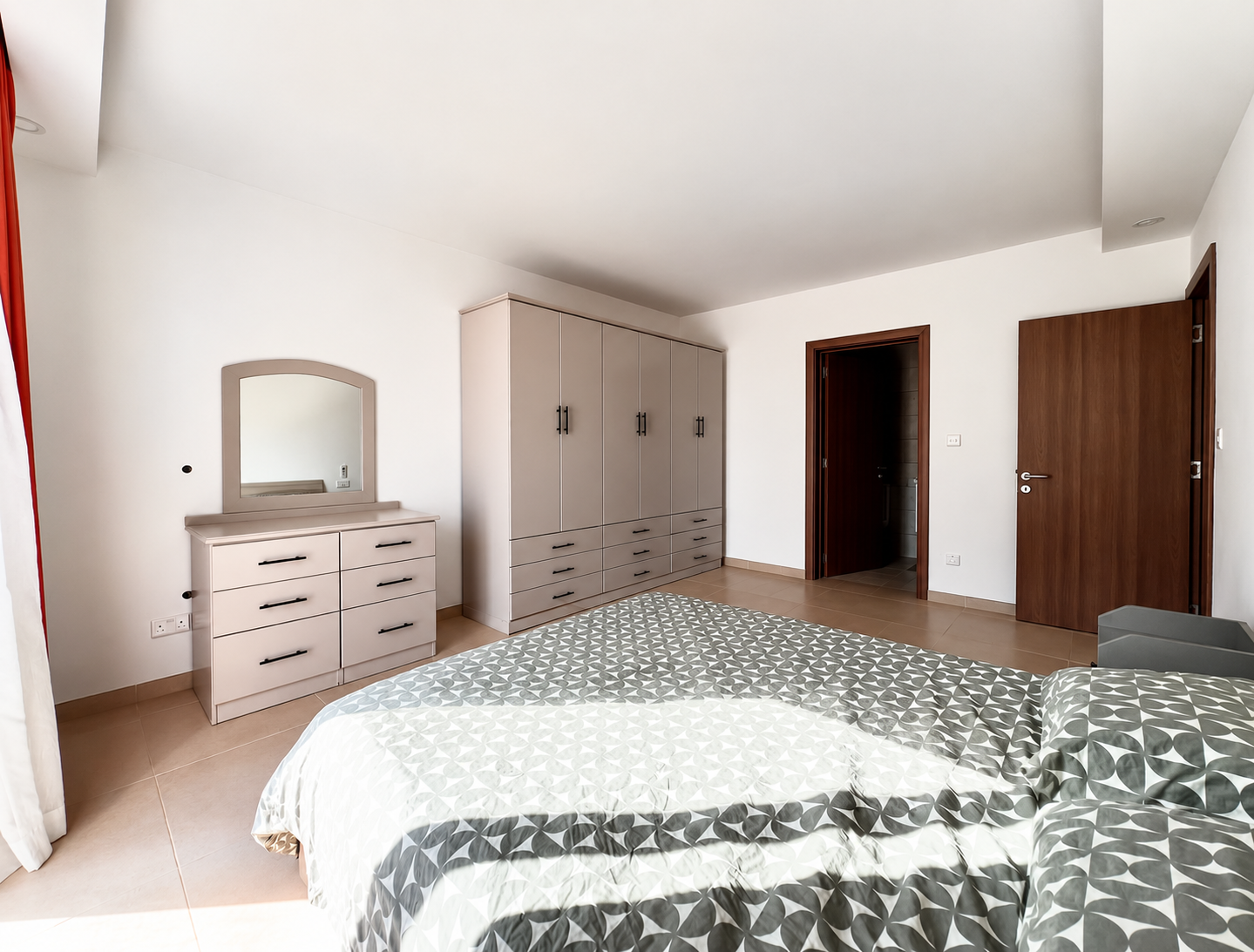 Two Bedroom Apartment with Balcony in San Gwann - thumbnail 13
