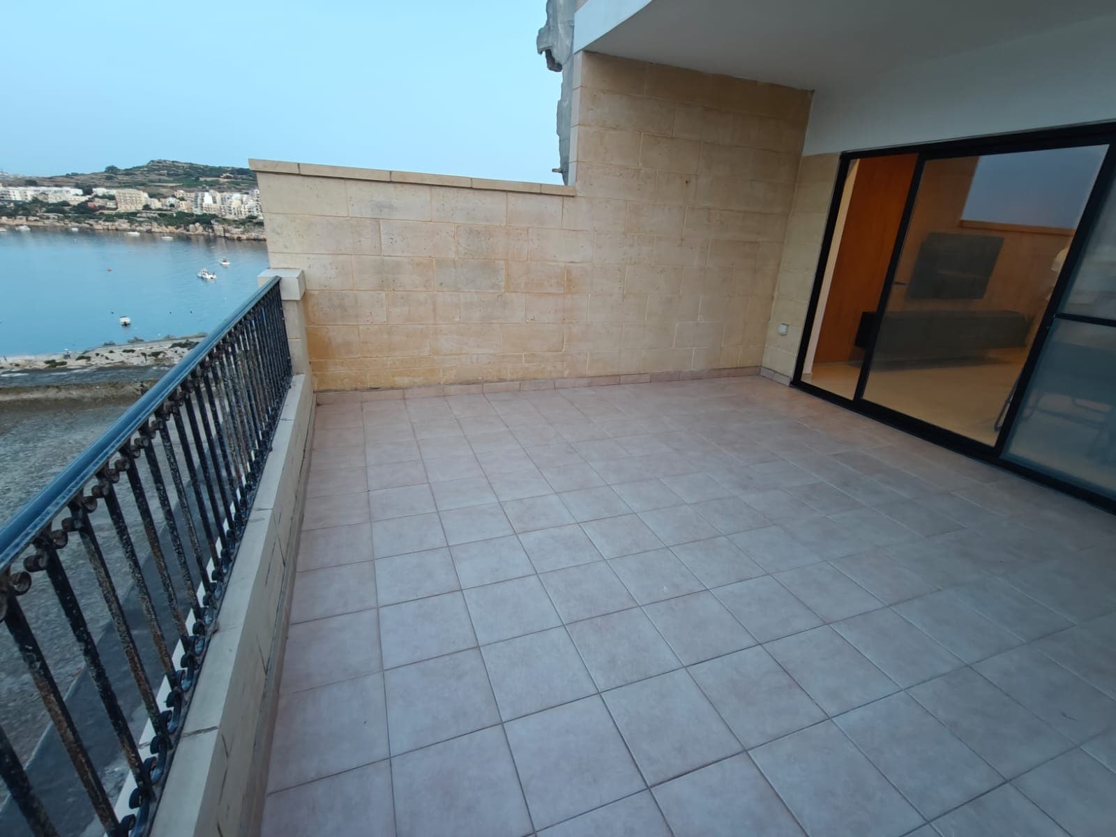 Apartment in Xemxija - thumbnail 2