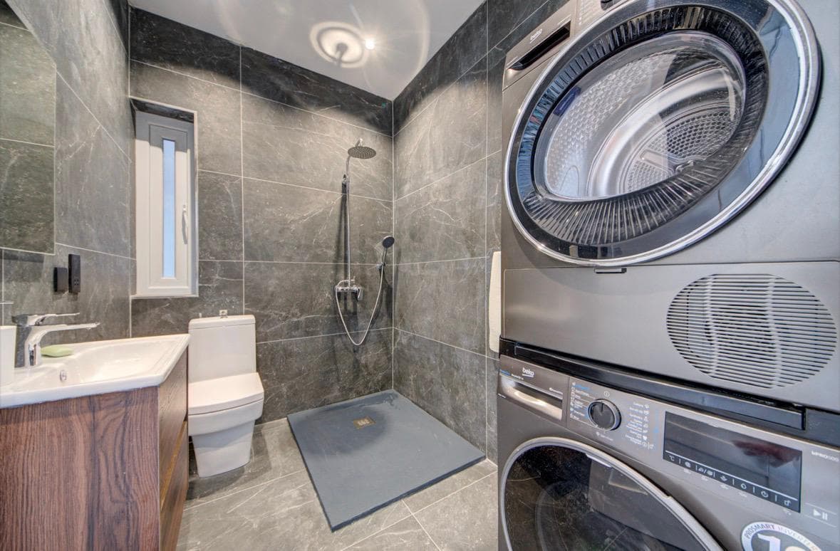 Two Bedroom Maisonette with a Walk-in Wardrobe in Birkirkara  - thumbnail 24