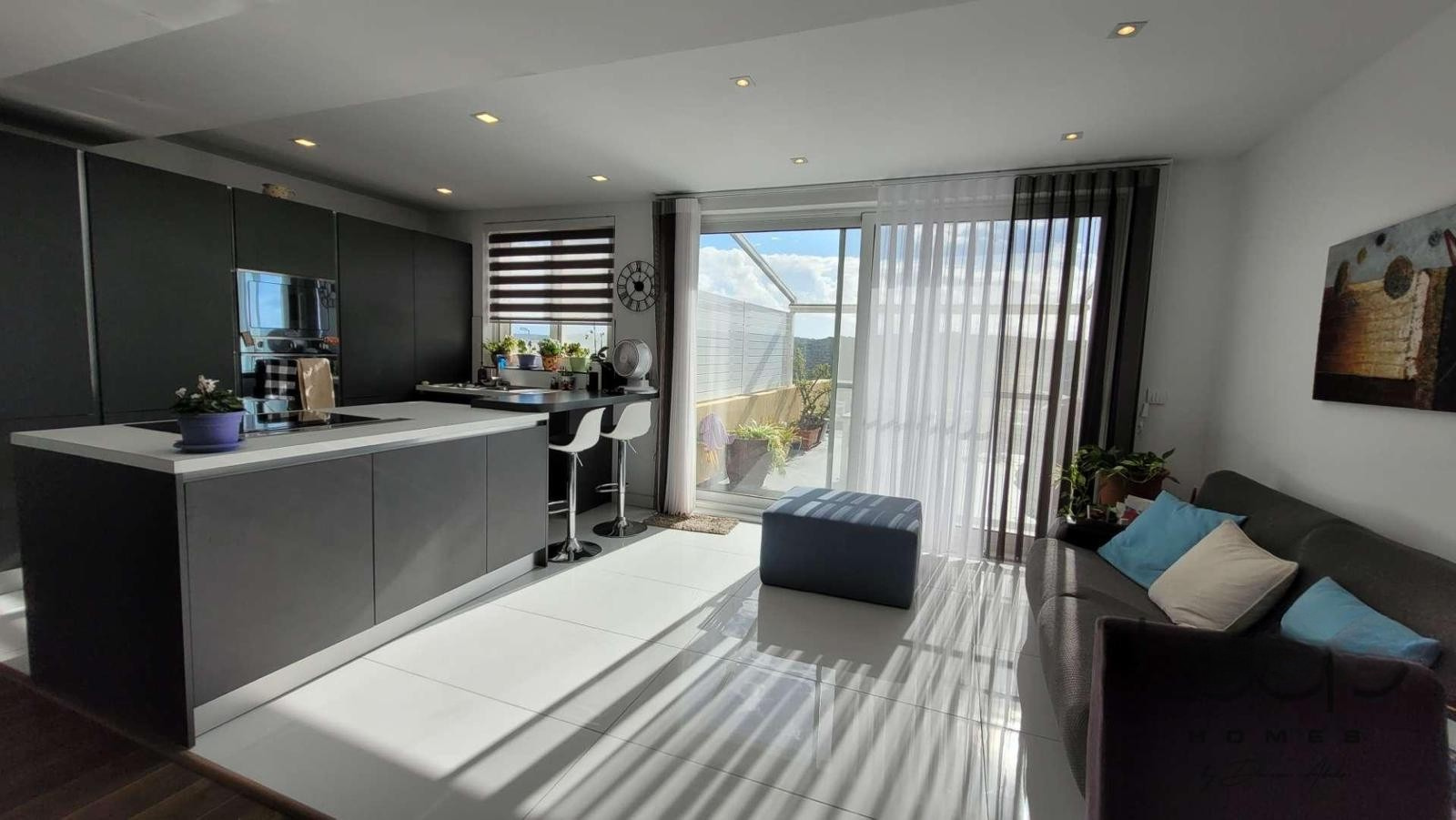 Penthouse in Manikata - thumbnail 2