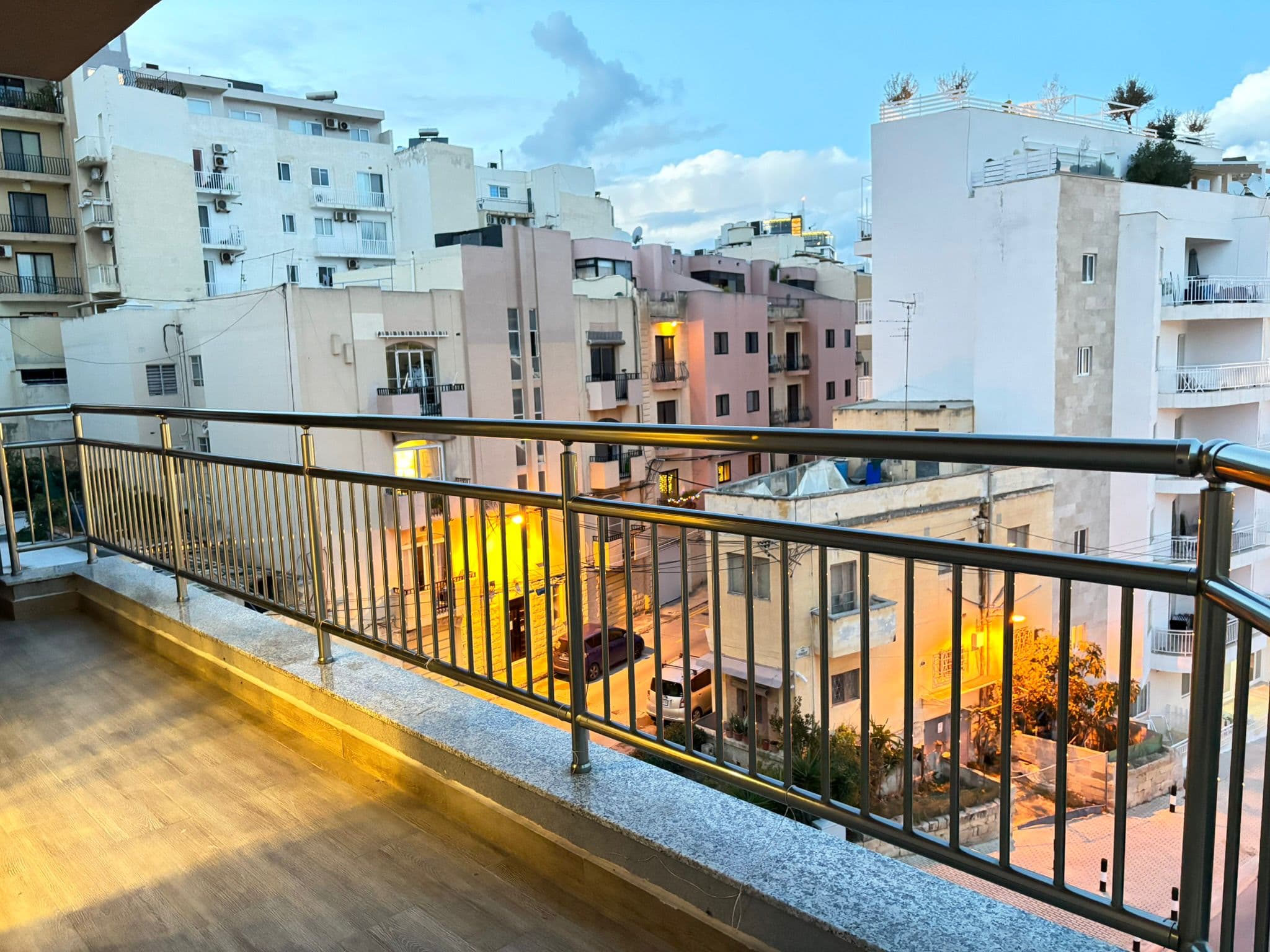 Penthouse in St. Julians - thumbnail 2