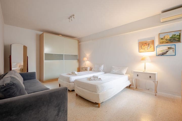 Three Bedroom Apartment with Large Terrace in St Julians  - thumbnail 15