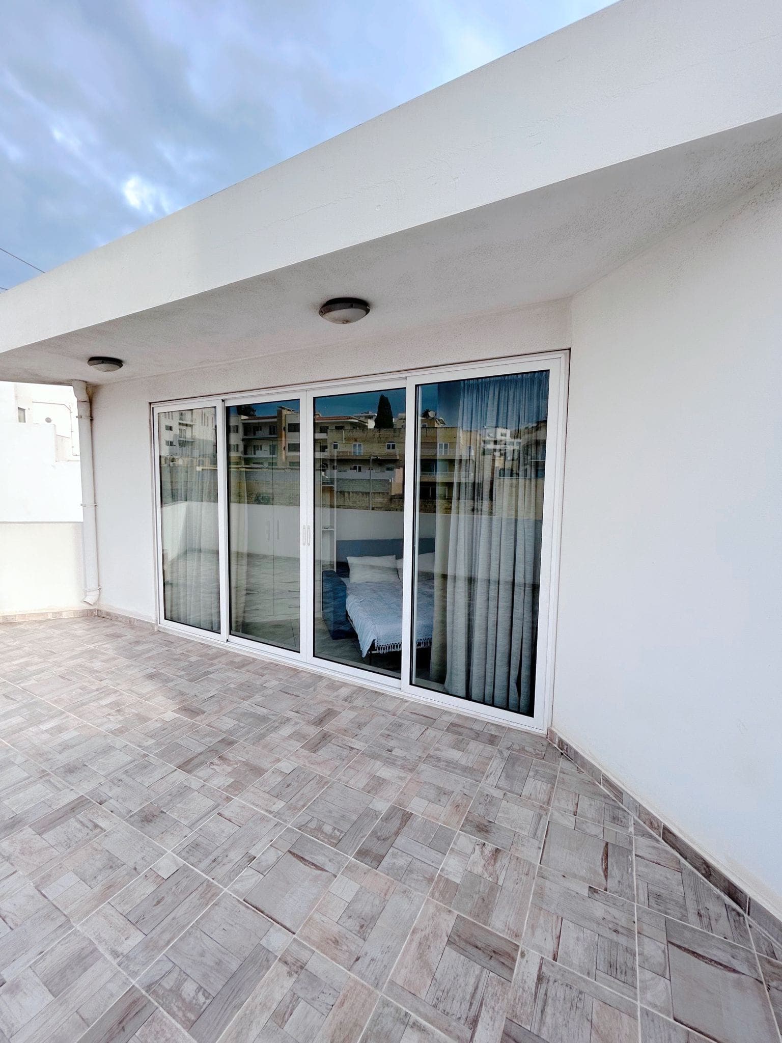 Studio Apartment in Gzira - thumbnail 4