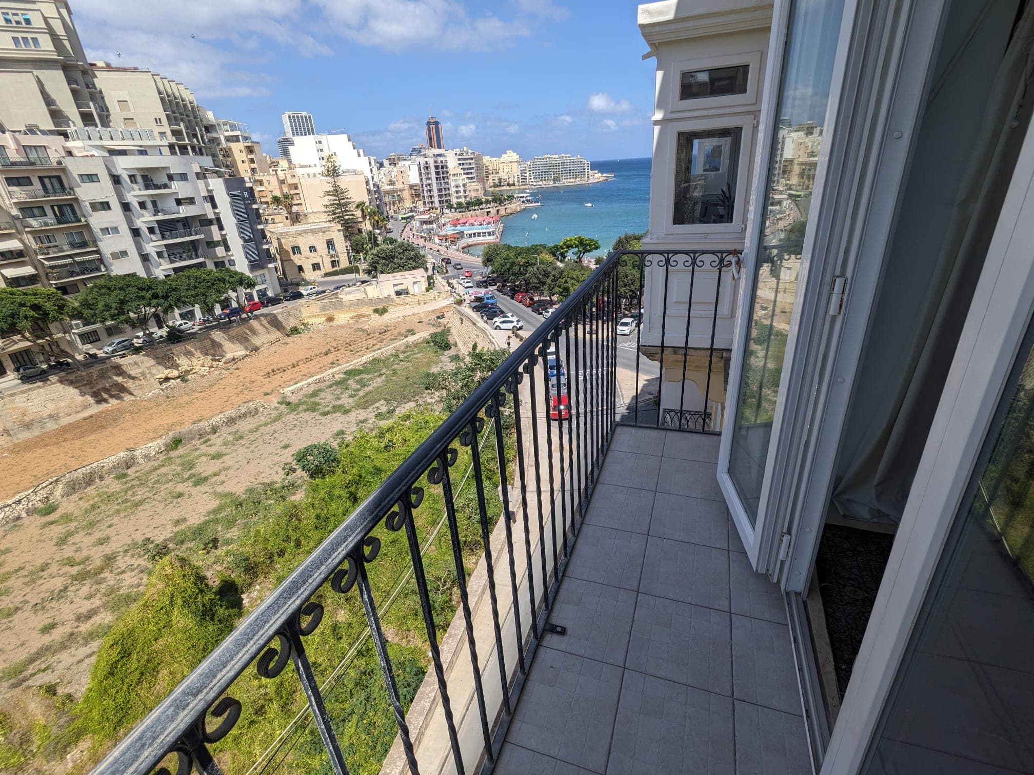 Apartment in St. Julians - thumbnail 2