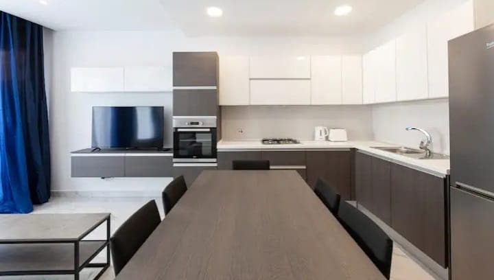 Penthouse in St Julians - thumbnail 8