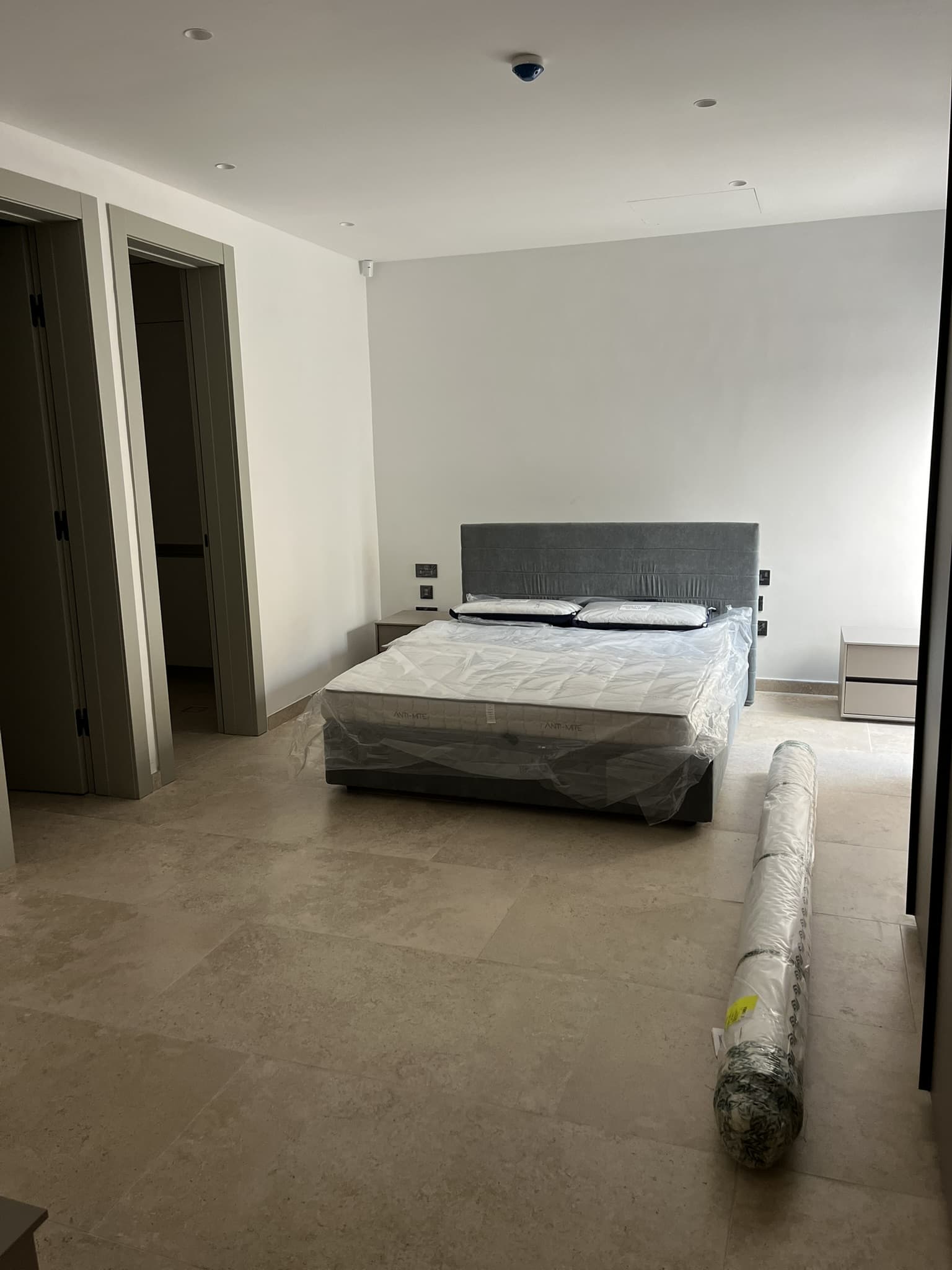 Fully Detached & Exclusive Villa with infinity Pool and Seaview's in Mgarr - thumbnail 15