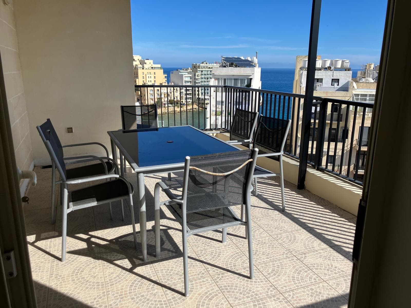 Penthouse in St. Julians - thumbnail 6