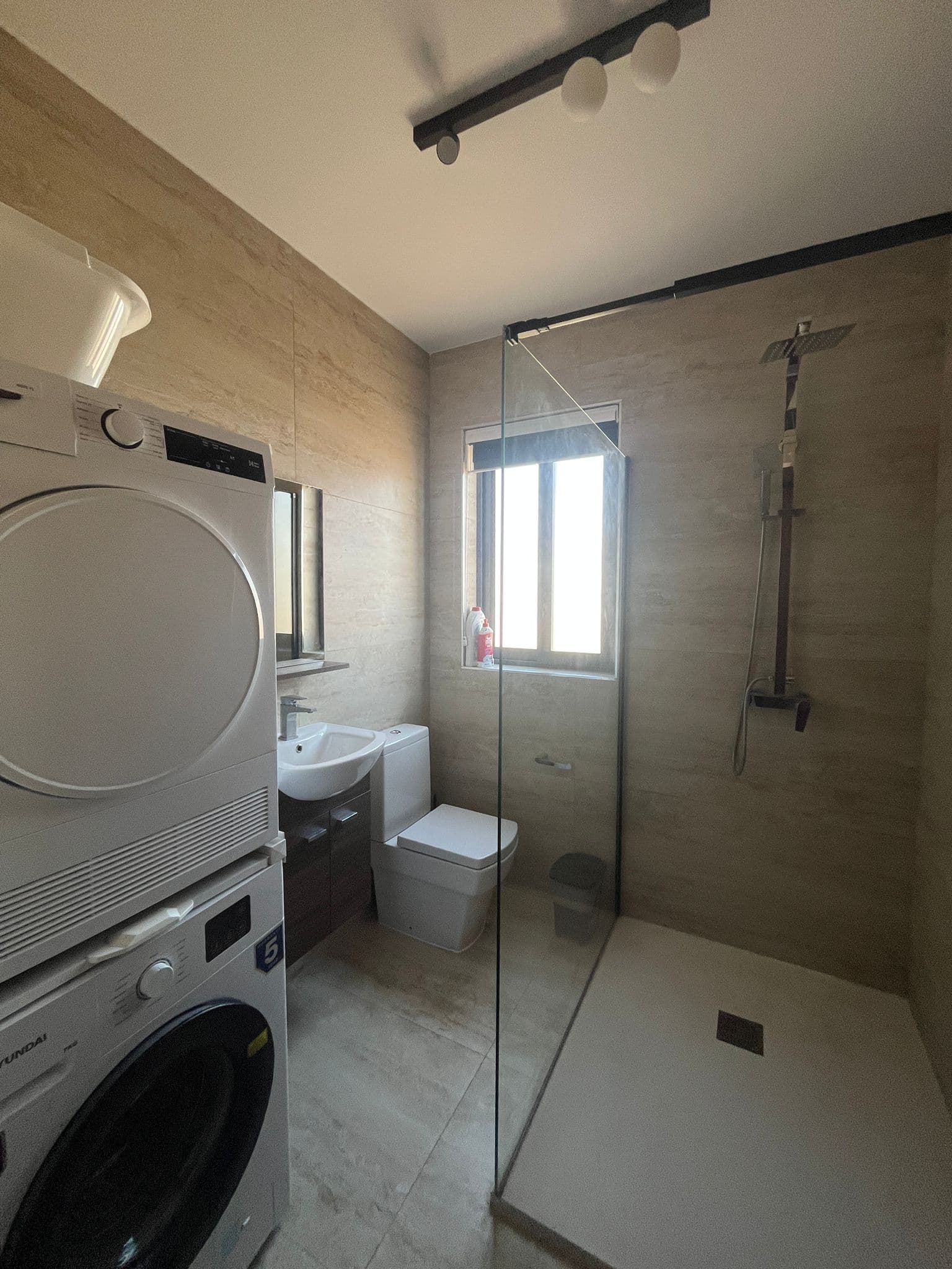 Two Bedroom Corner Penthouse with Large Terrace in Marsa - thumbnail 15