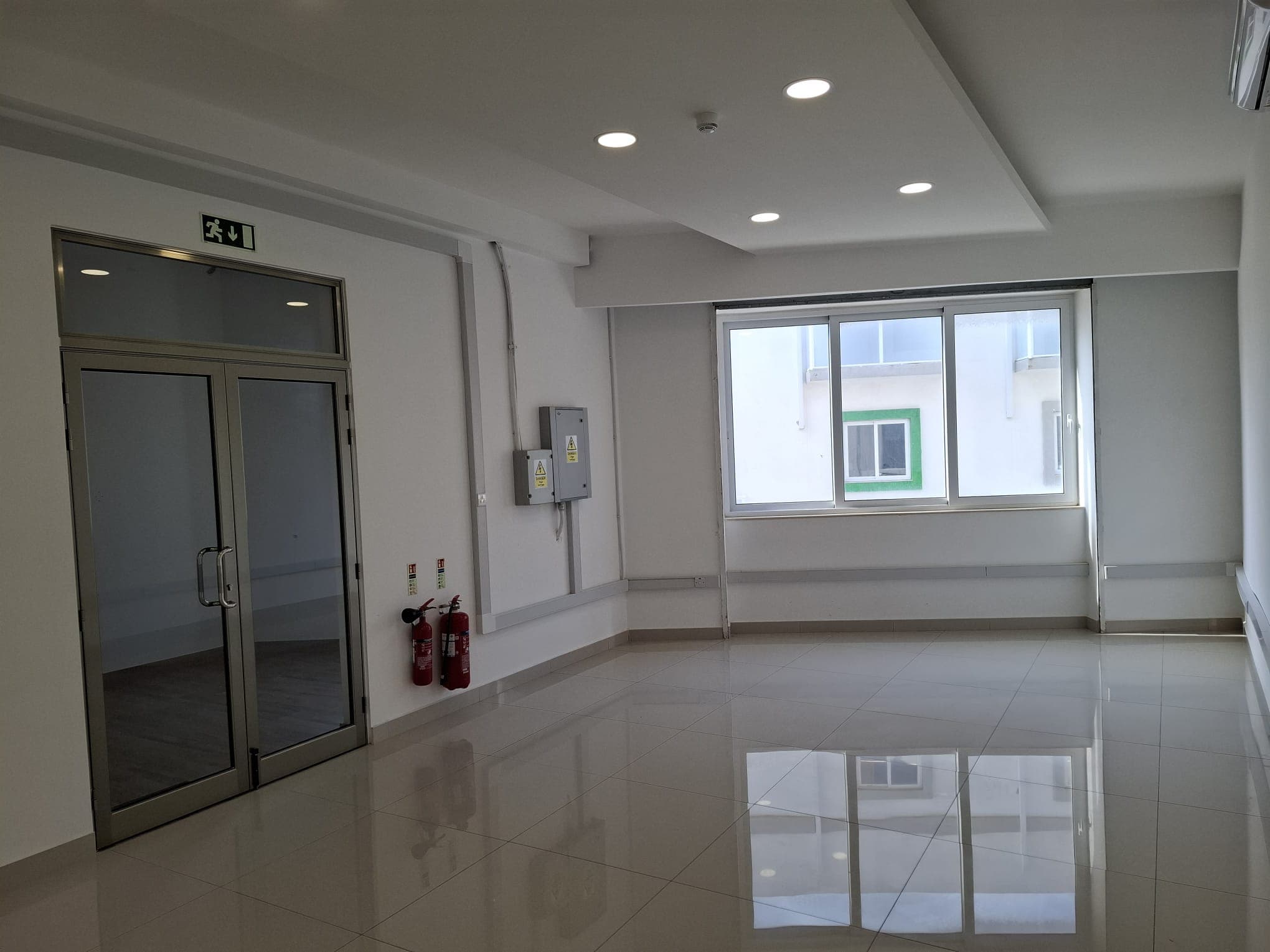 Office in Mriehel - thumbnail 2