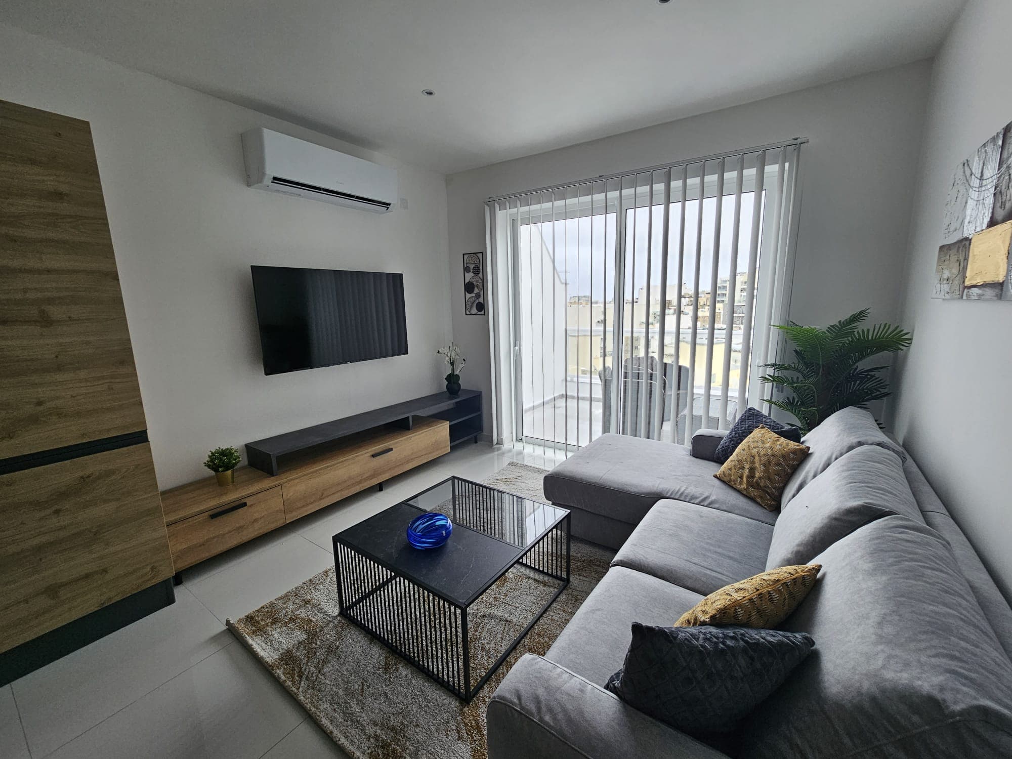 Penthouse in St. Julians - thumbnail 3