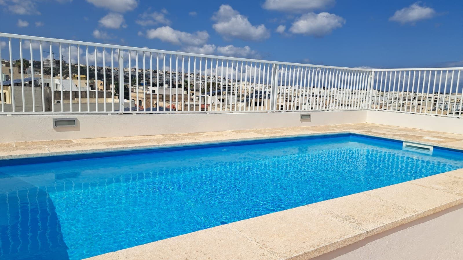 Penthouse in St Julians - Photo 1 of 19