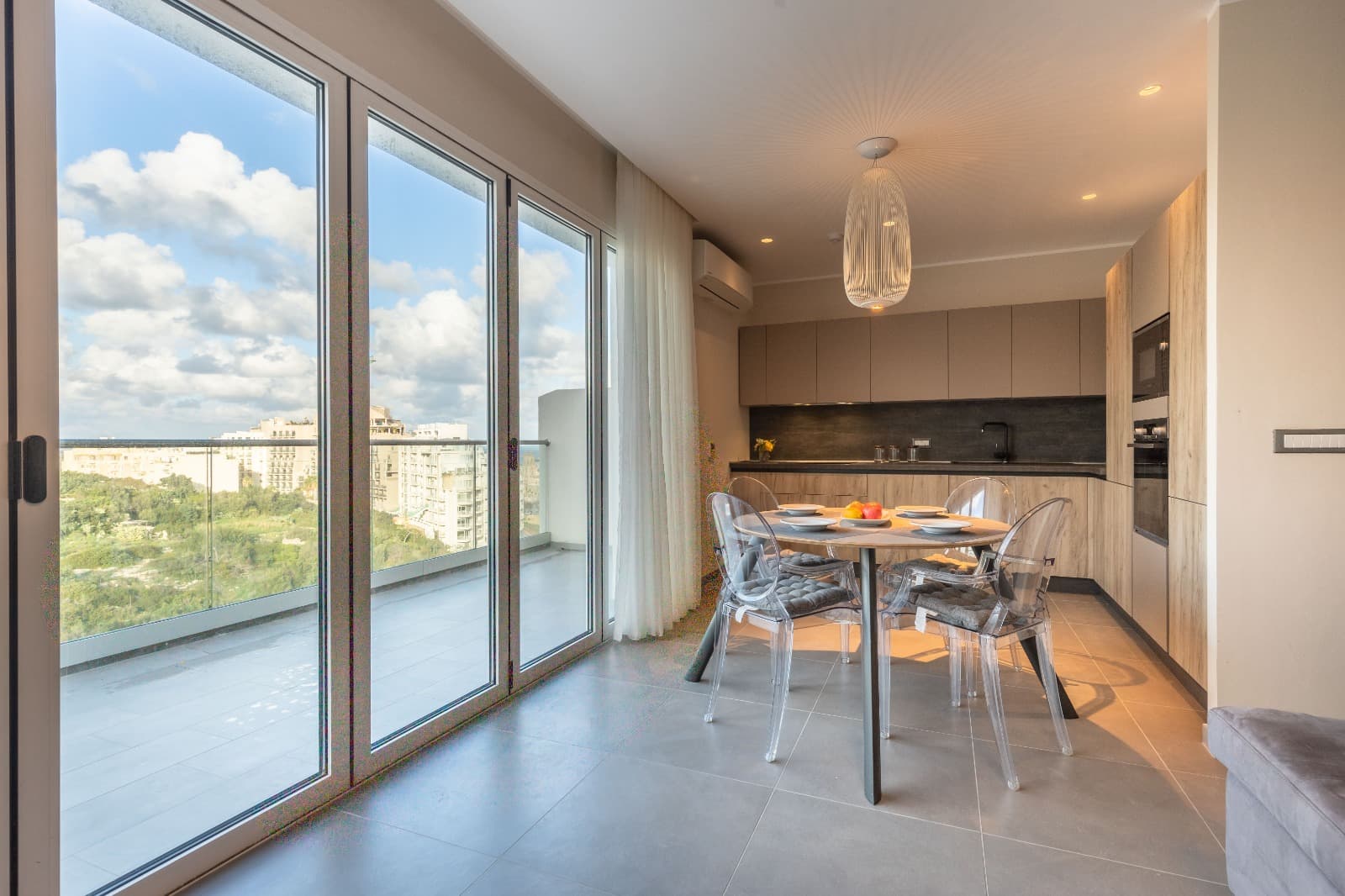 Three Bedroom Apartment with Valley Views in St Julians - thumbnail 7