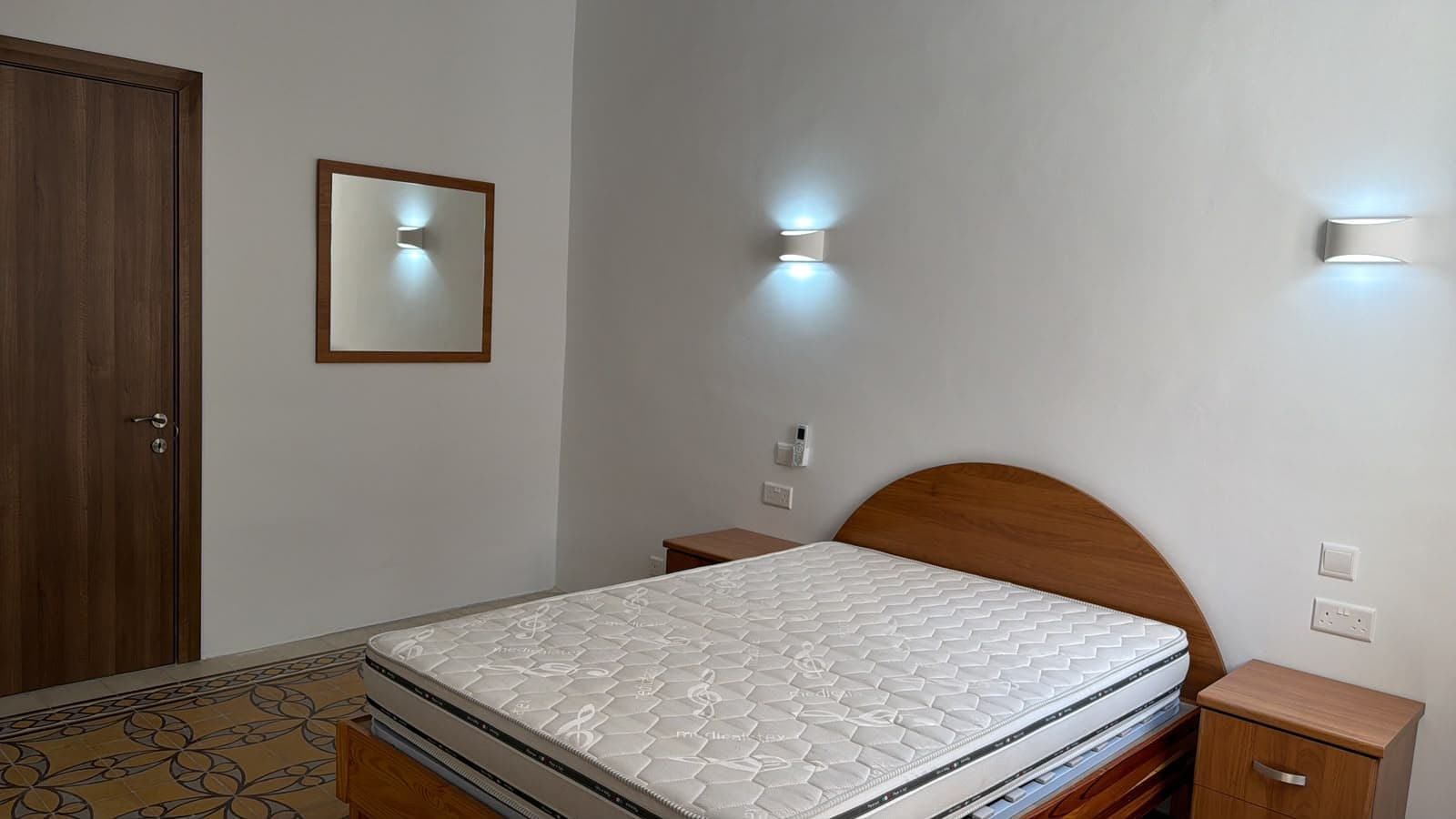 One Bedroom Townhouse with Roof Terrace and Lounge in Gzira  - thumbnail 6