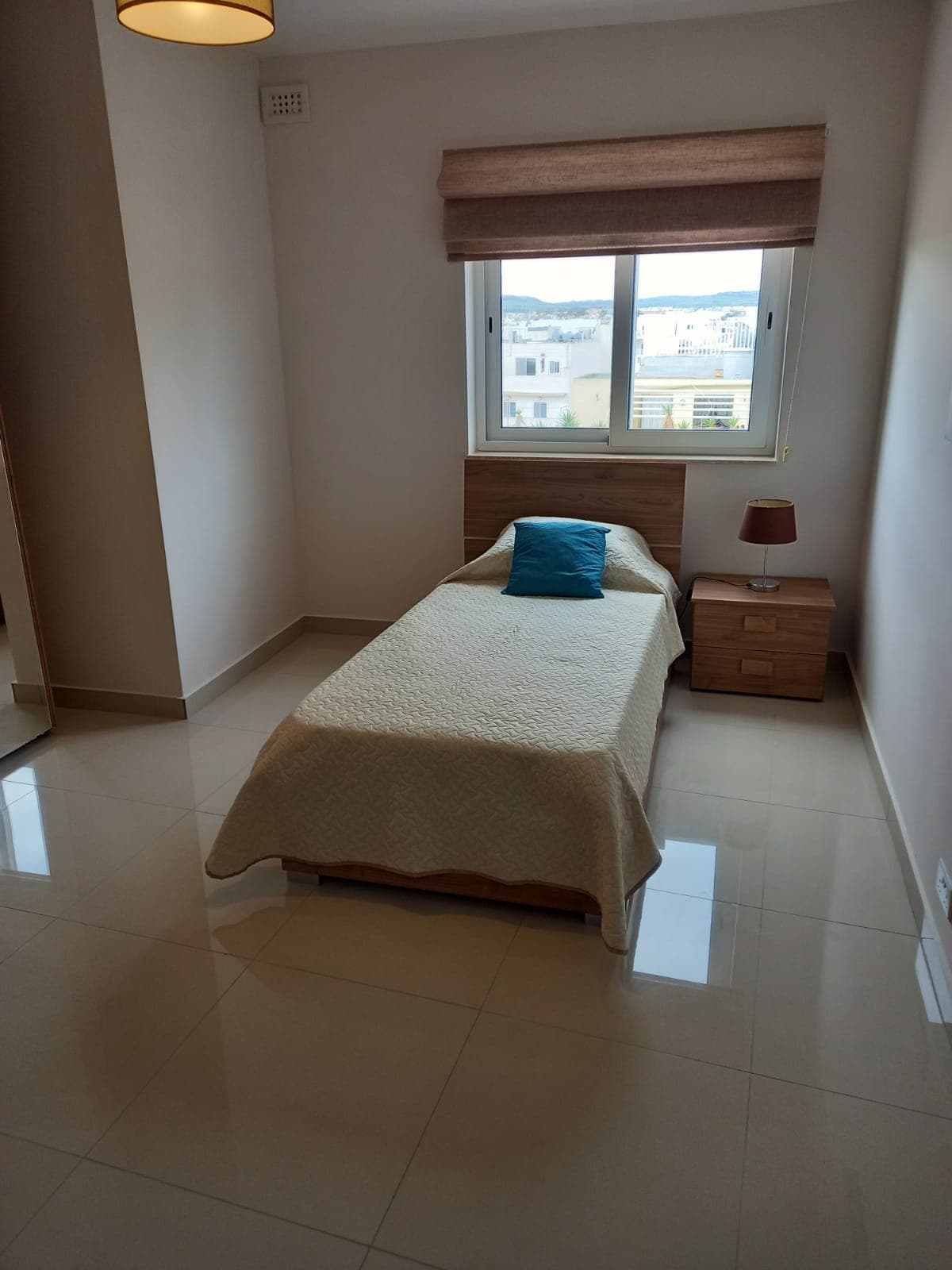 Three Bedroom Apartment with Valley Views in Iklin - thumbnail 11