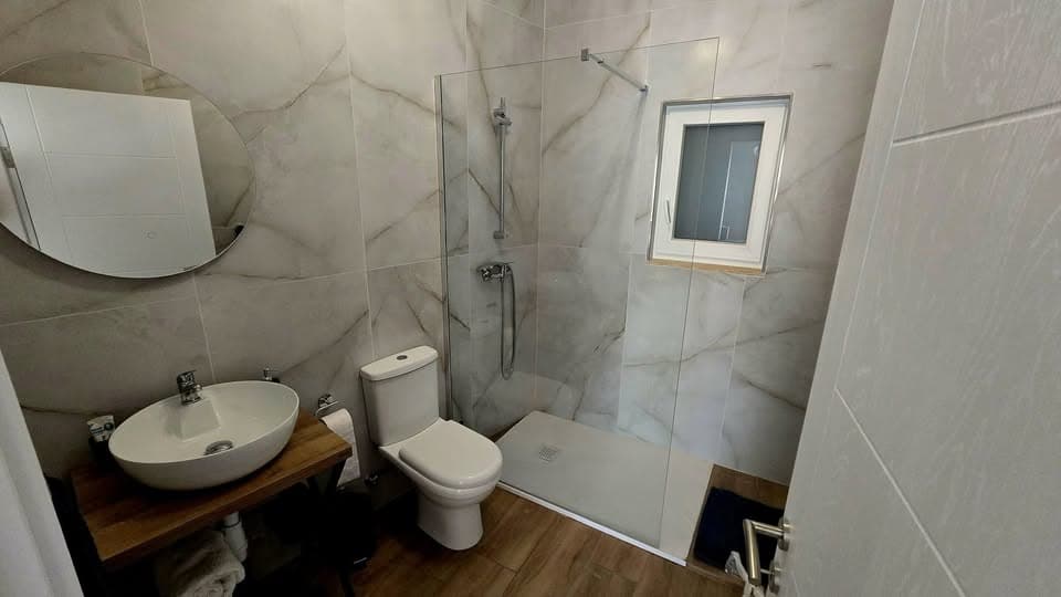 Apartment in Victoria - thumbnail 9