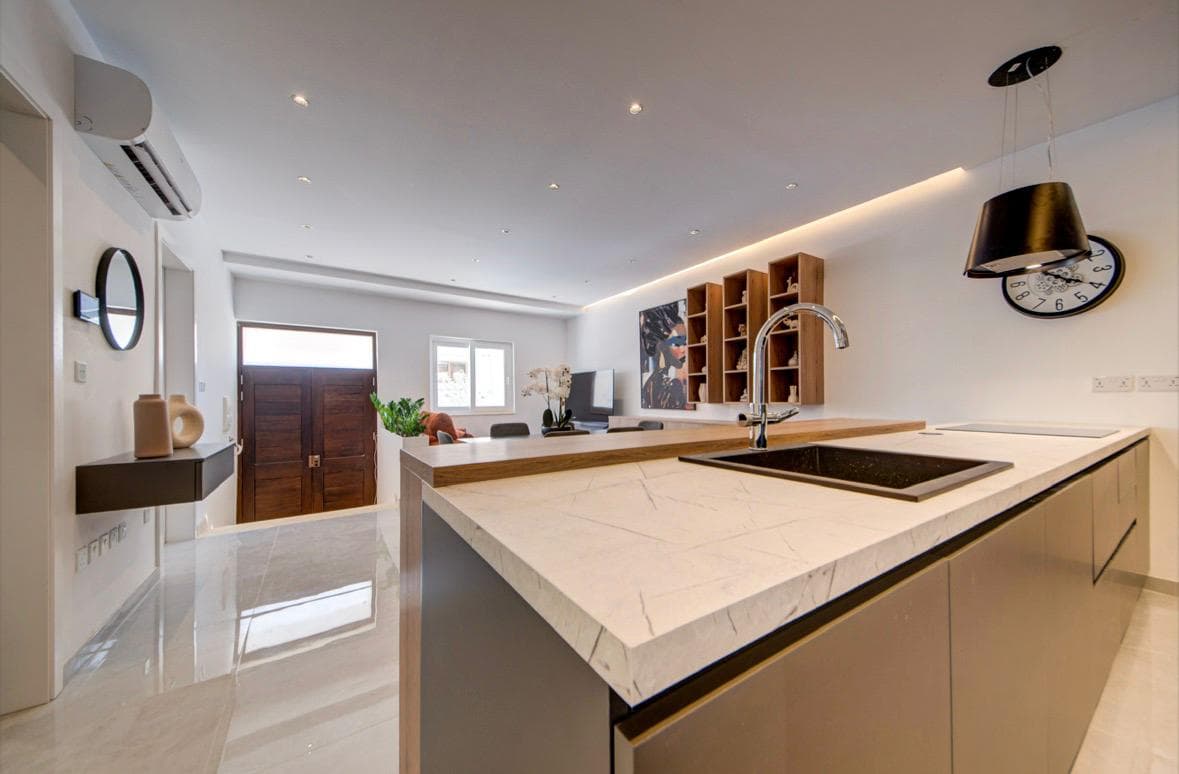 Two Bedroom Maisonette with a Walk-in Wardrobe in Birkirkara  - thumbnail 13