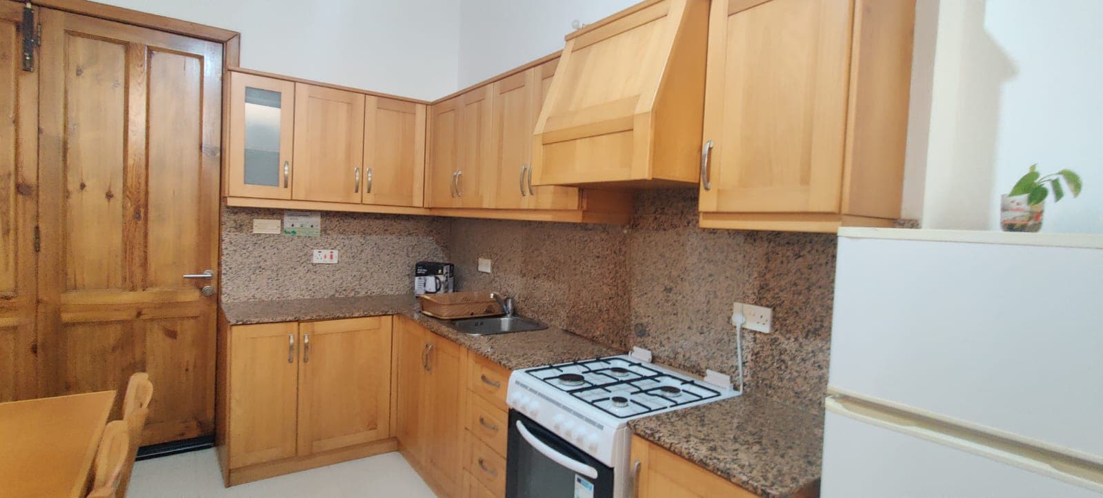 Studio Apartment in St Pauls Bay - thumbnail 3