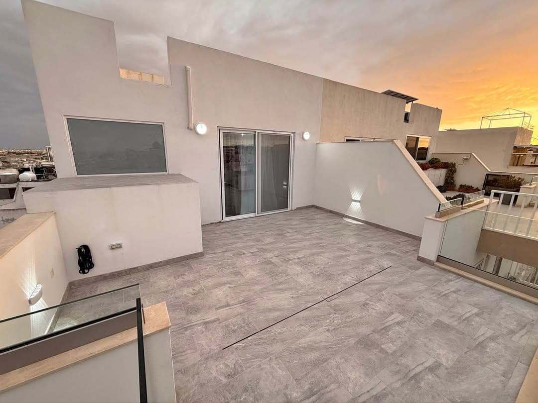 Penthouse in San Gwann - thumbnail 2