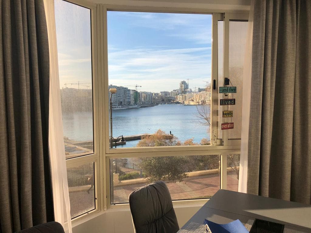 Apartment in Sliema Seafront - thumbnail 23
