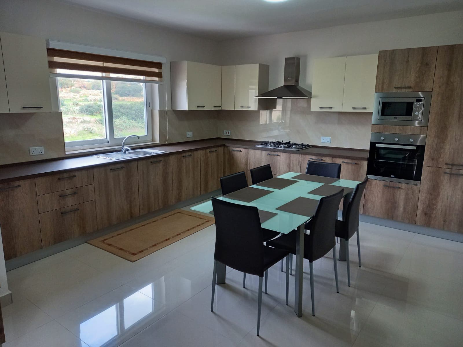 Three Bedroom Apartment with Valley Views in Iklin - thumbnail 3