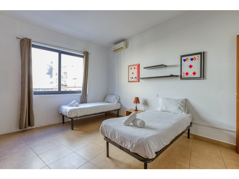 Two Bedroom Apartment with Private Balcony in St Julians - thumbnail 16