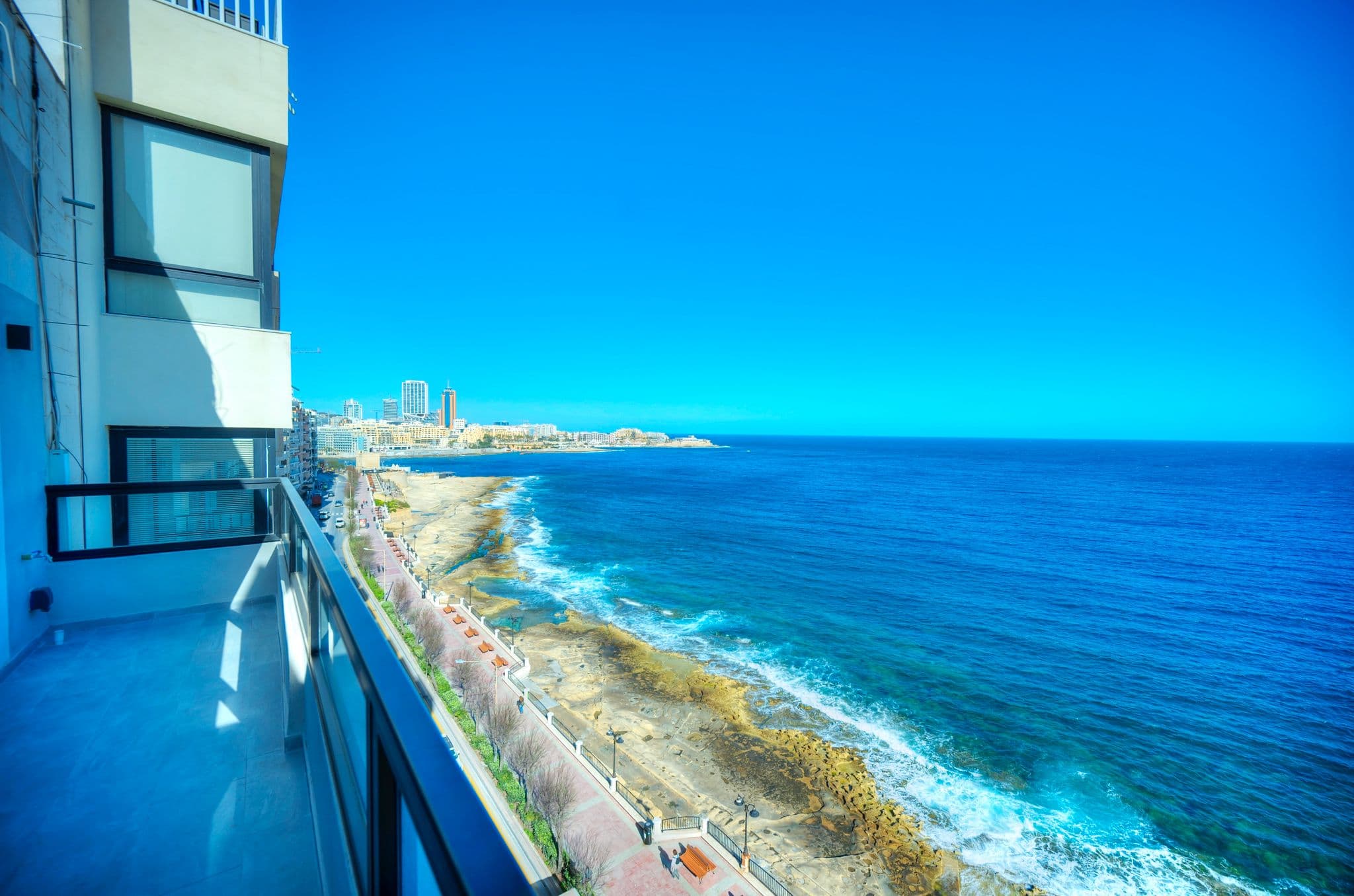 Apartment in Sliema - Photo 1 of 43