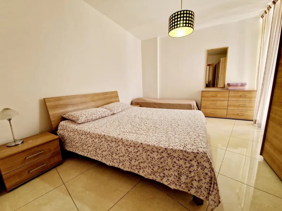 Two Bedroom Apartment with Balconies in Bugibba - thumbnail 14